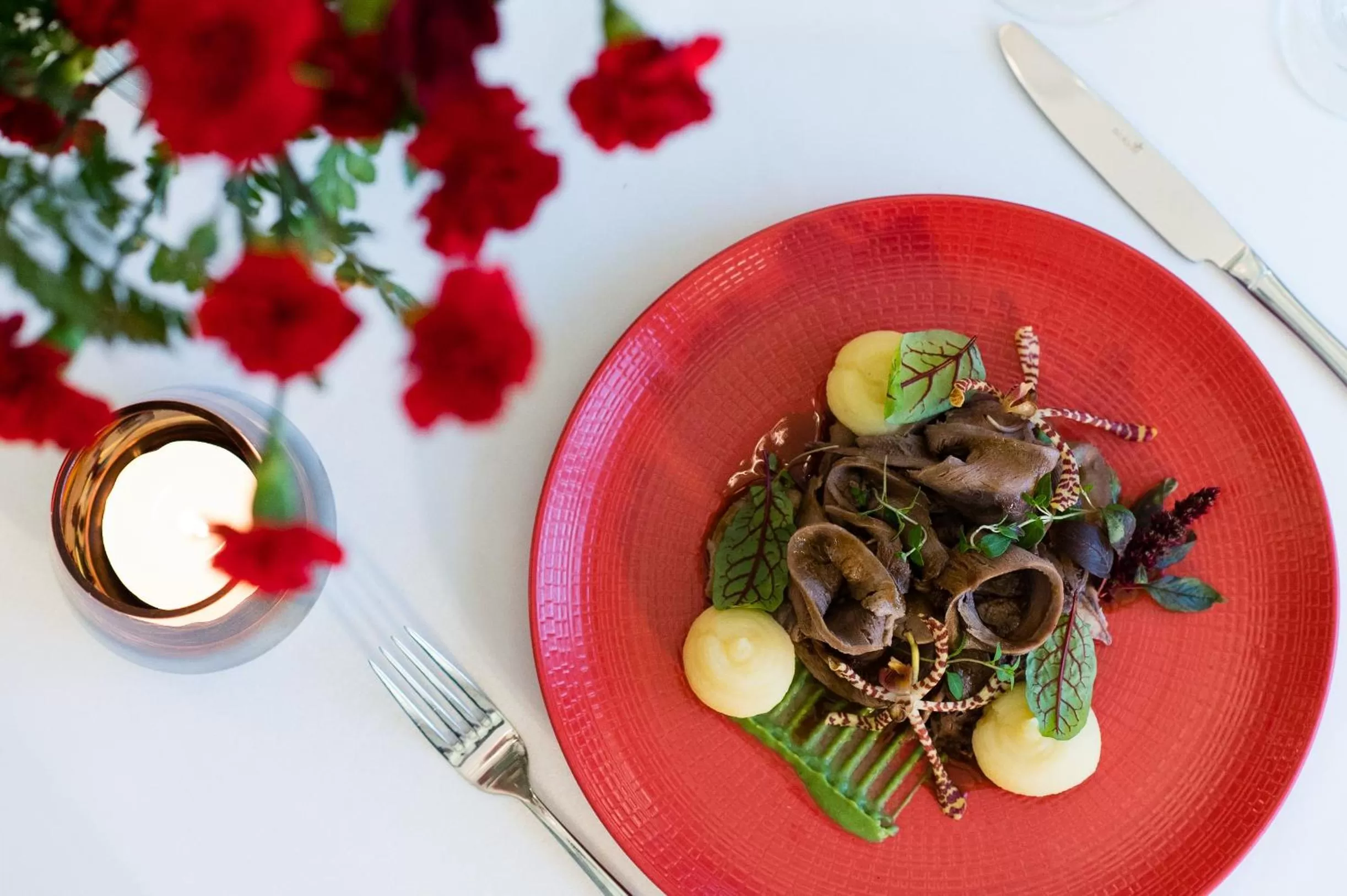 Restaurant/places to eat in Hotel Luxor