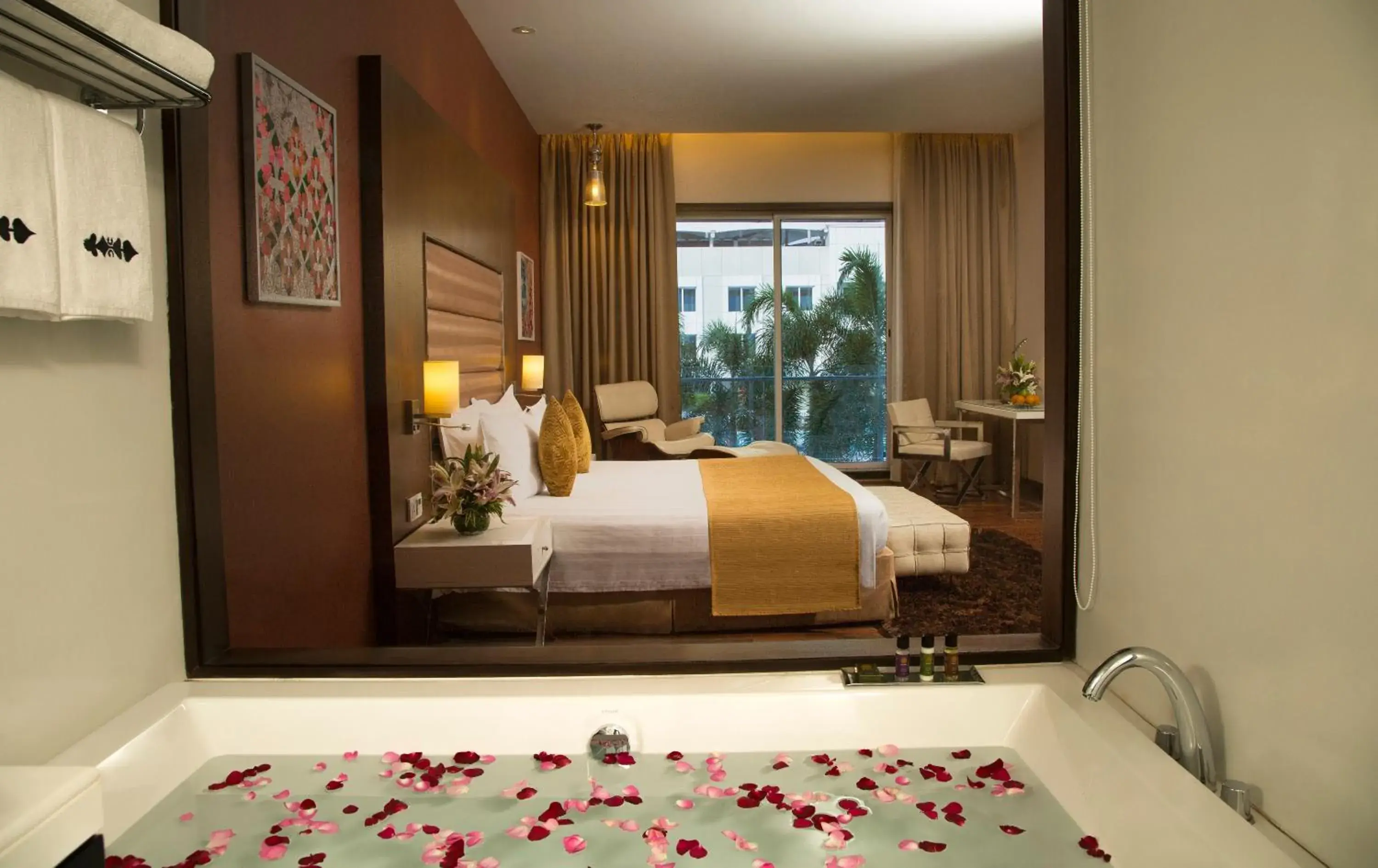 Deluxe King Room in The Deltin Hotel Deluxe King Room in The Deltin Hotel