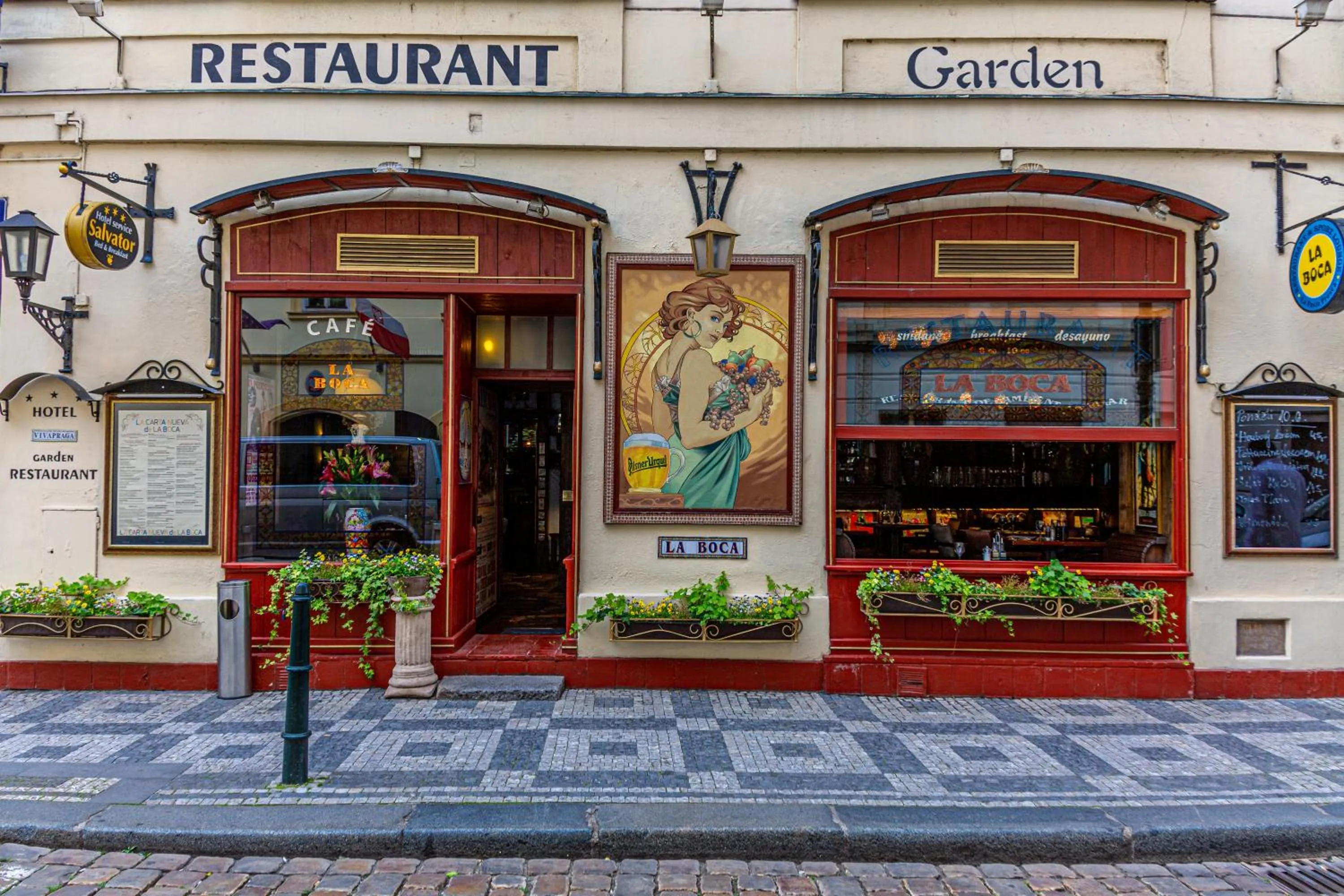 Facade/entrance in Hotel Salvator