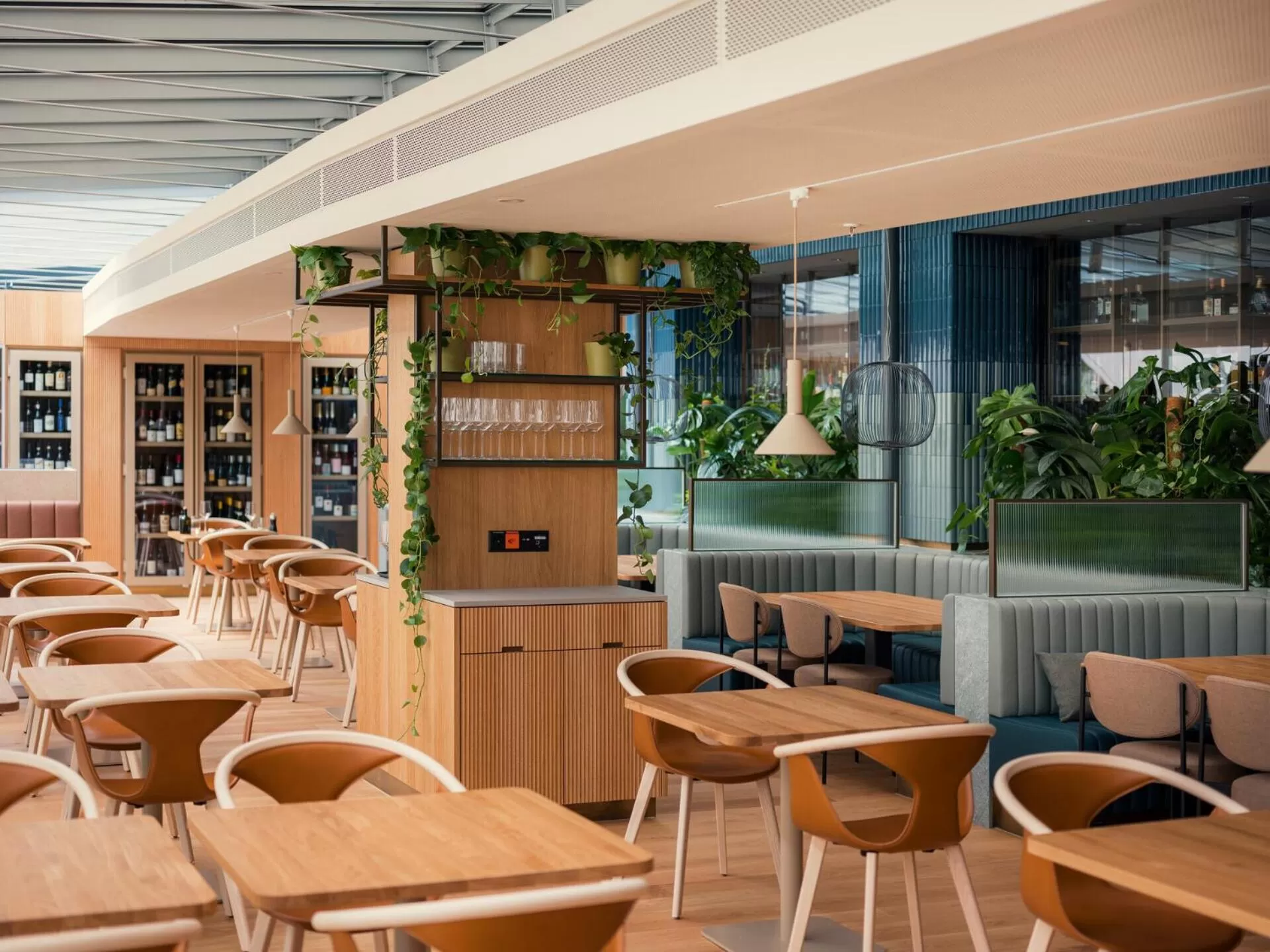 Restaurant/places to eat in Swissôtel Kursaal Bern