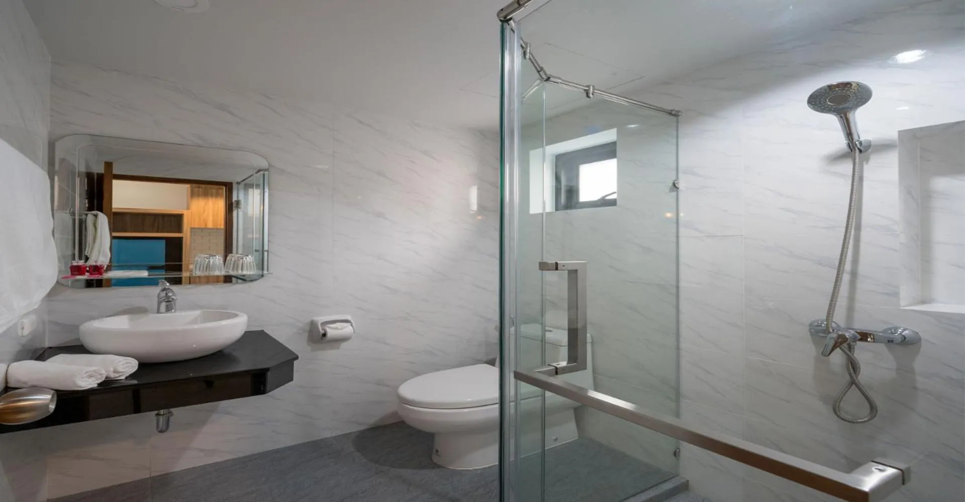 Shower in Peace Blue Naiharn Naturist Resort Phuket SHA Extra Plus