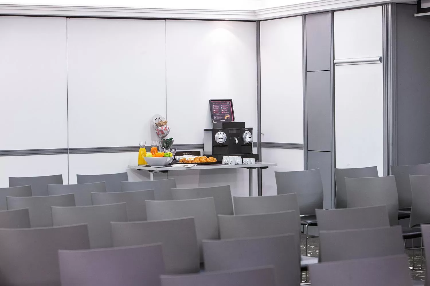 Business facilities in Mercure Paris Vaugirard Porte De Versailles