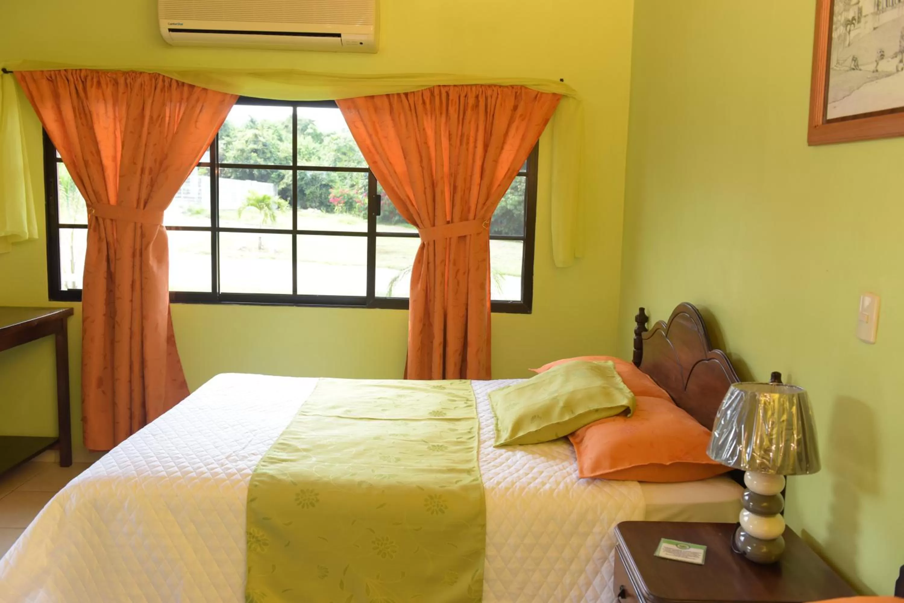 Bed in Hotel de Campo Villa de Ada