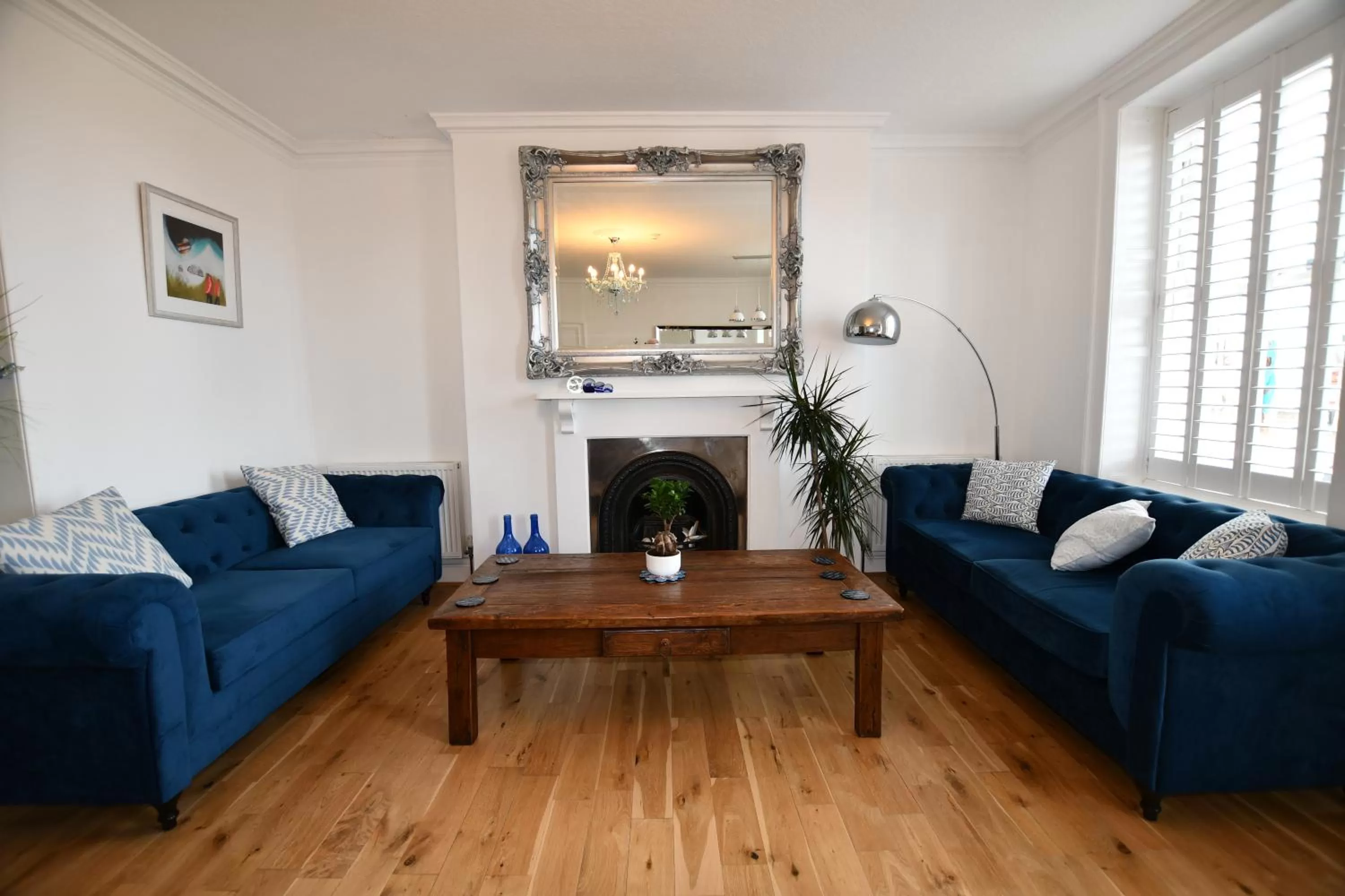 Living room in No. 98 Boutique Hotel