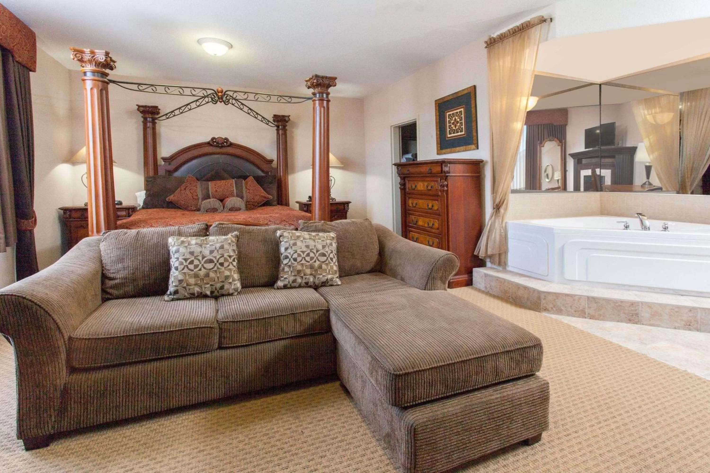 Photo of the whole room in Ramada by Wyndham Brooks