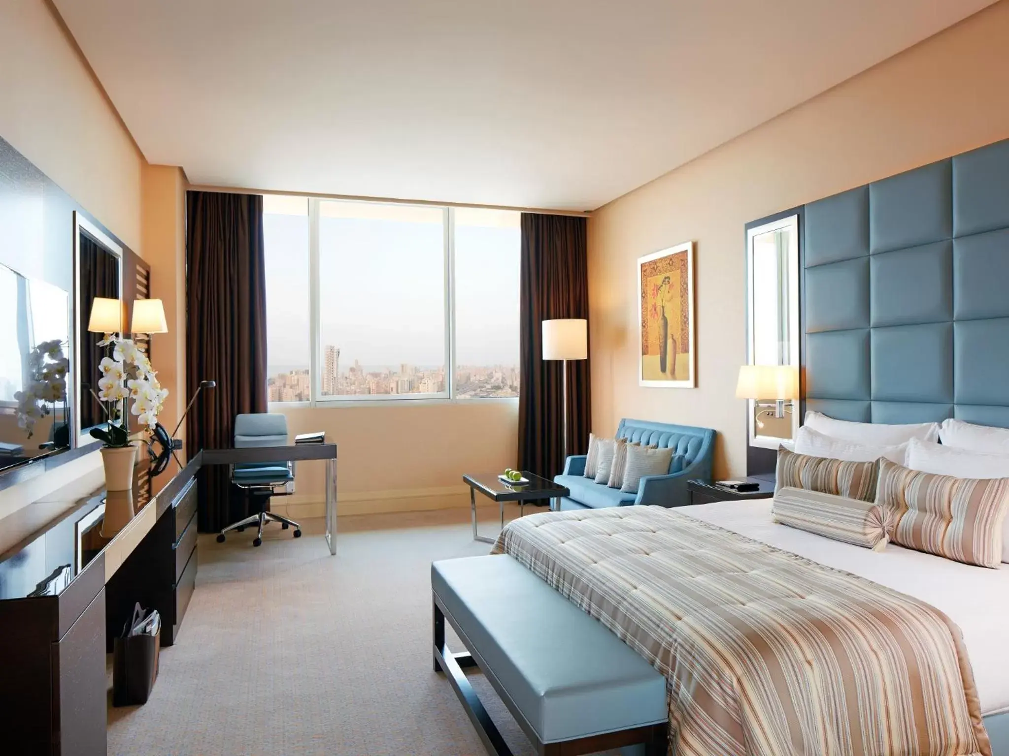 Club Executive Suite in Millennium Hotel & Convention Centre Kuwait Club Executive Suite in Millennium Hotel & Convention Centre Kuwait