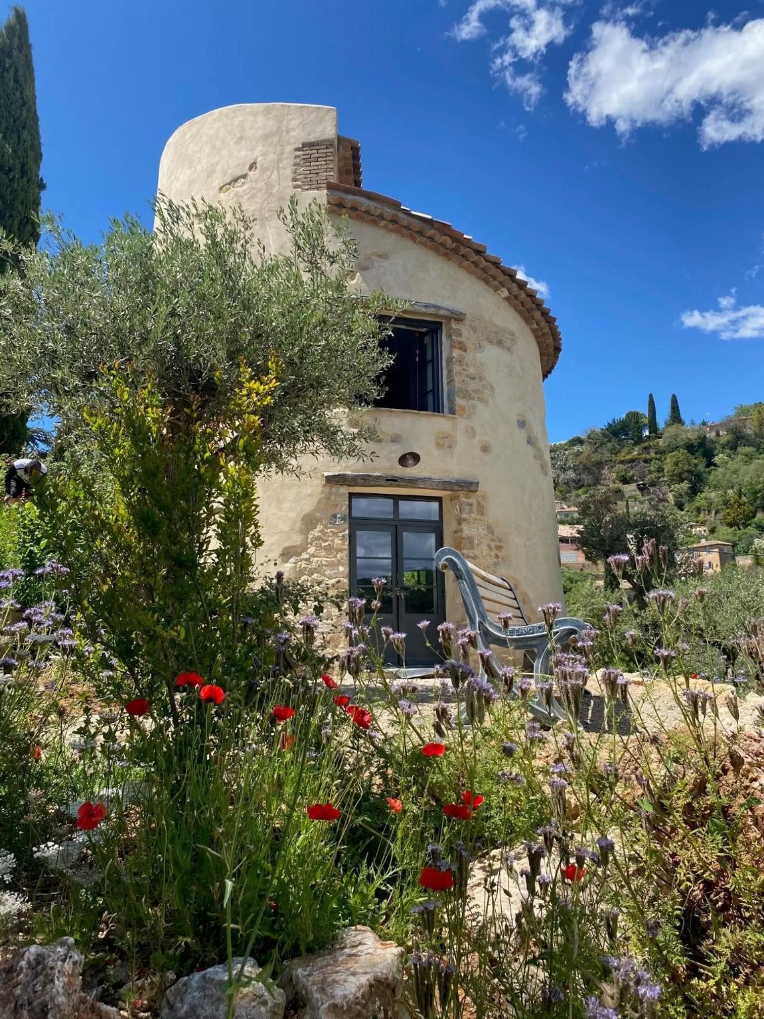 Facade/entrance in LOU CALEN