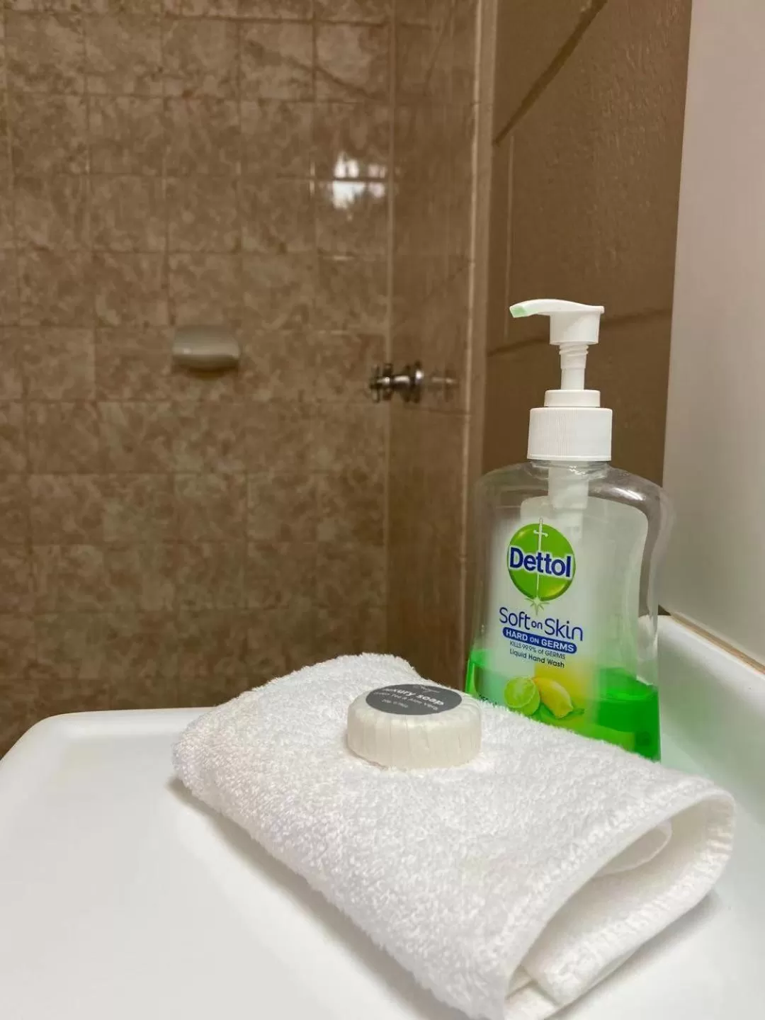 Bathroom in Apollo Motel Parkes