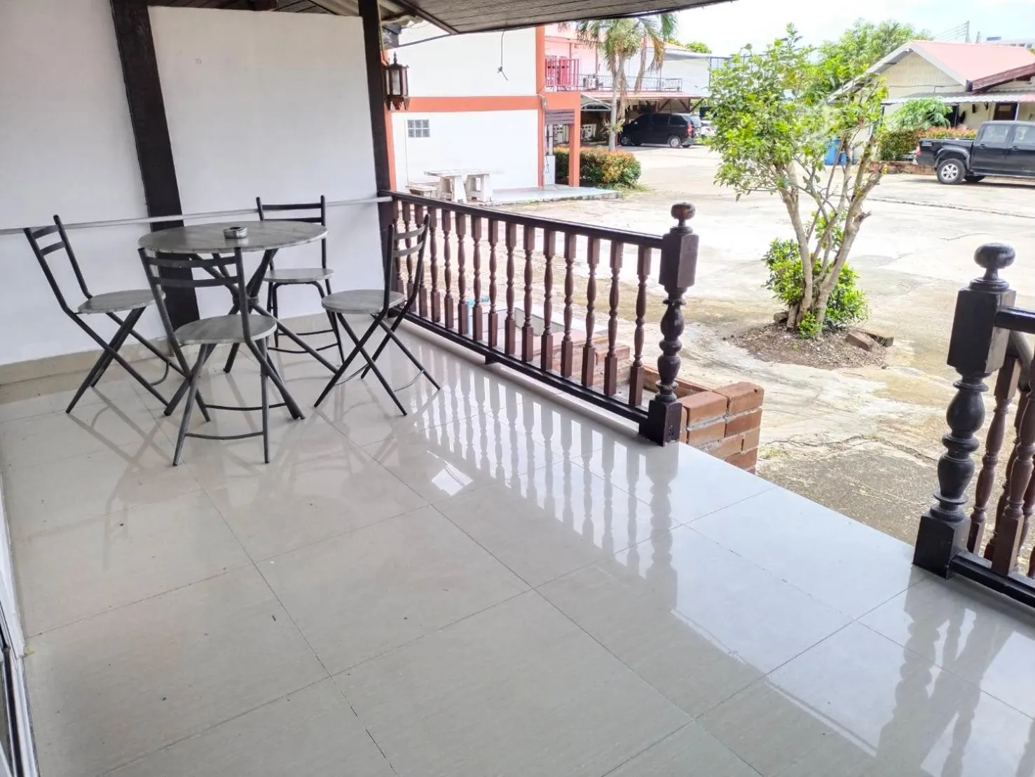 Balcony/Terrace in Baan Kaew Ruen Kwan