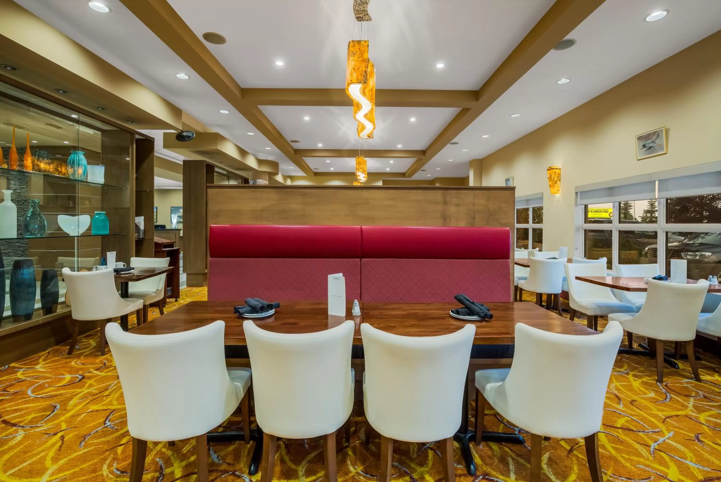 Restaurant/places to eat in Hotel 11, MOD A Sonesta Collection