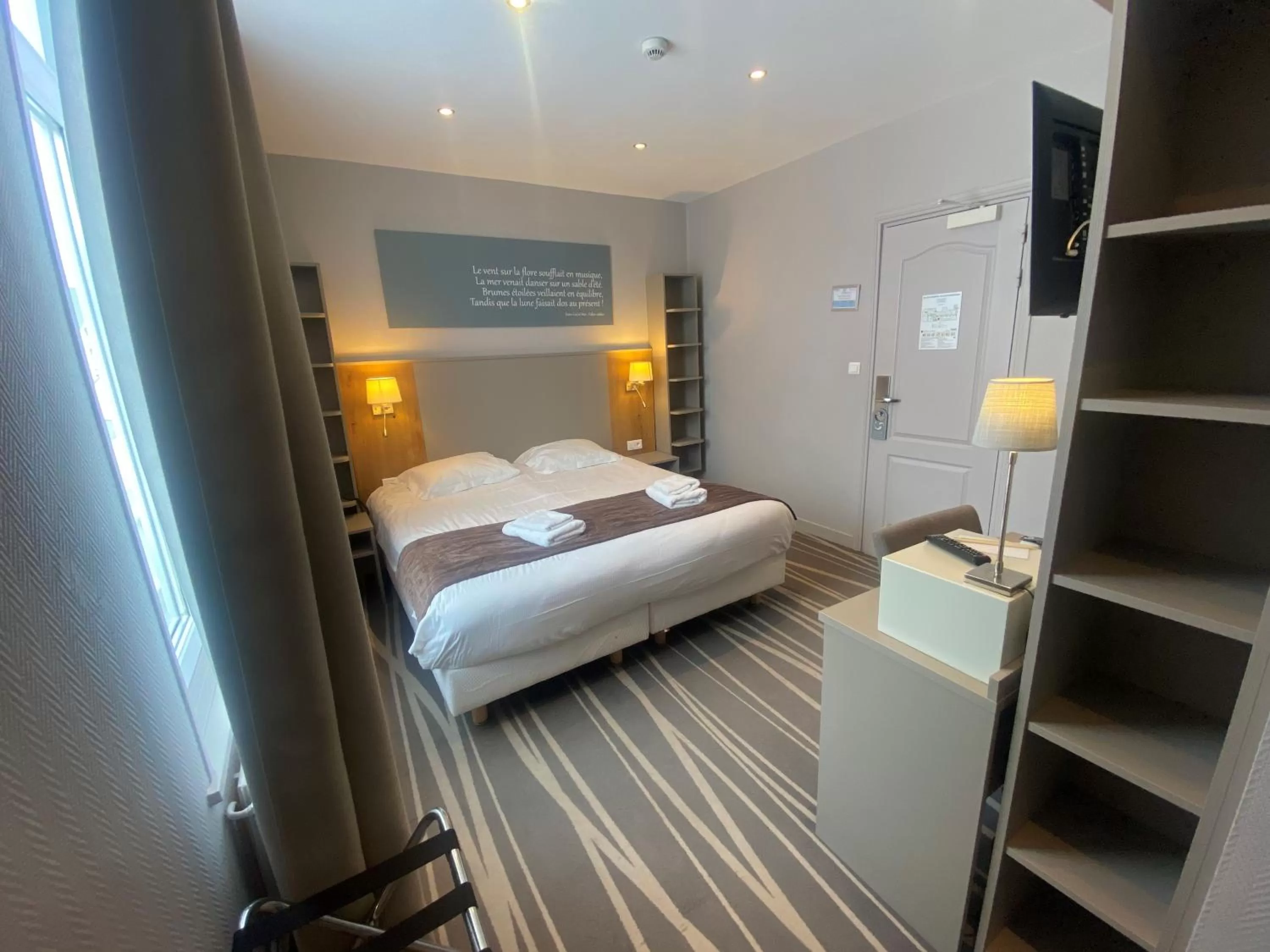 Bedroom, Bed in Hôtel Villa Des 2 Caps