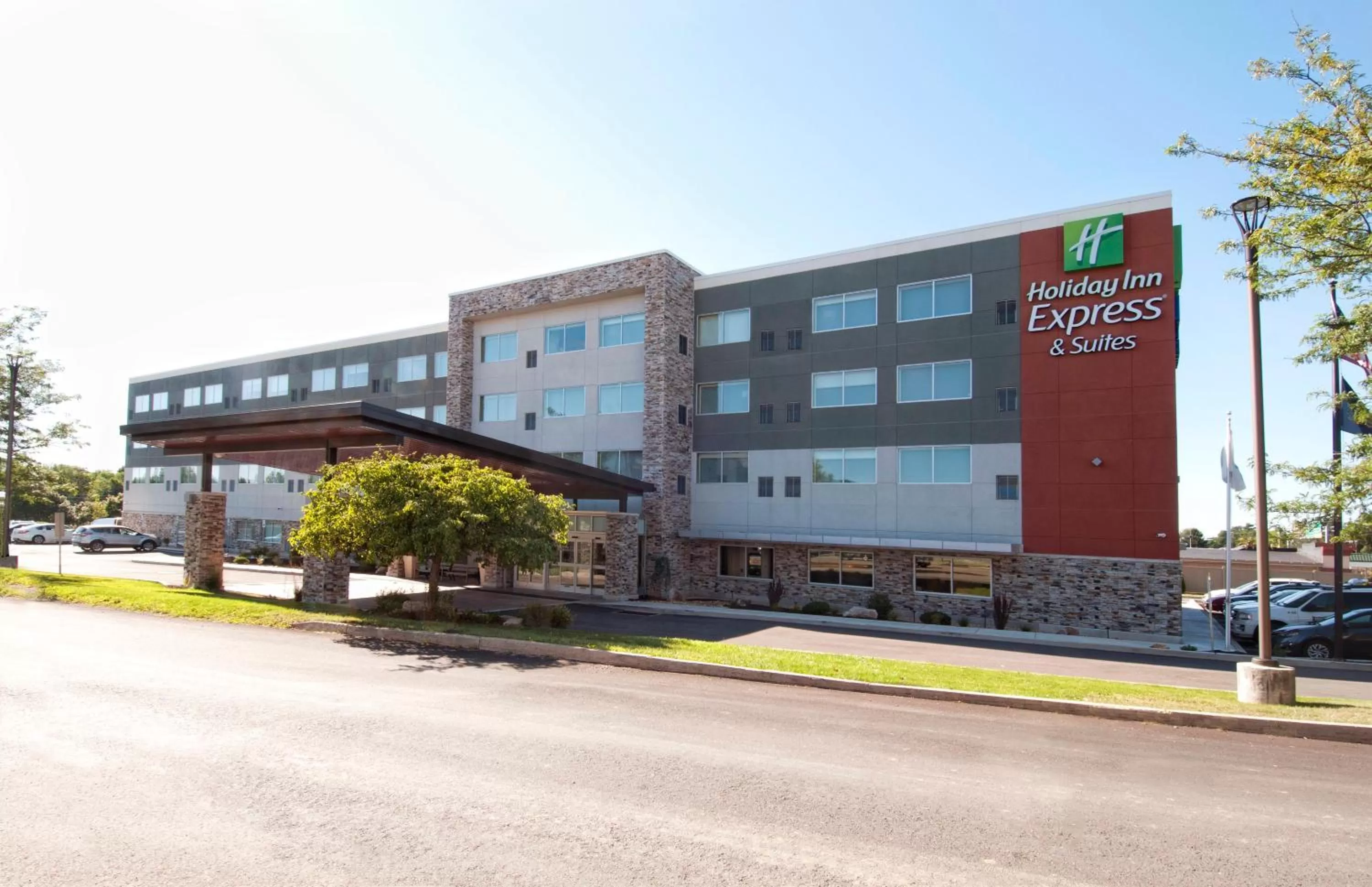 Property building in Holiday Inn Express & Suites Johnstown by IHG
