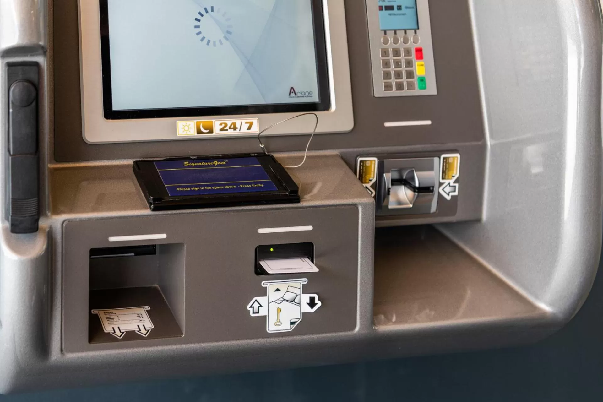 TV/Entertainment Center in Motel Keckeis Inn - Self Check-in