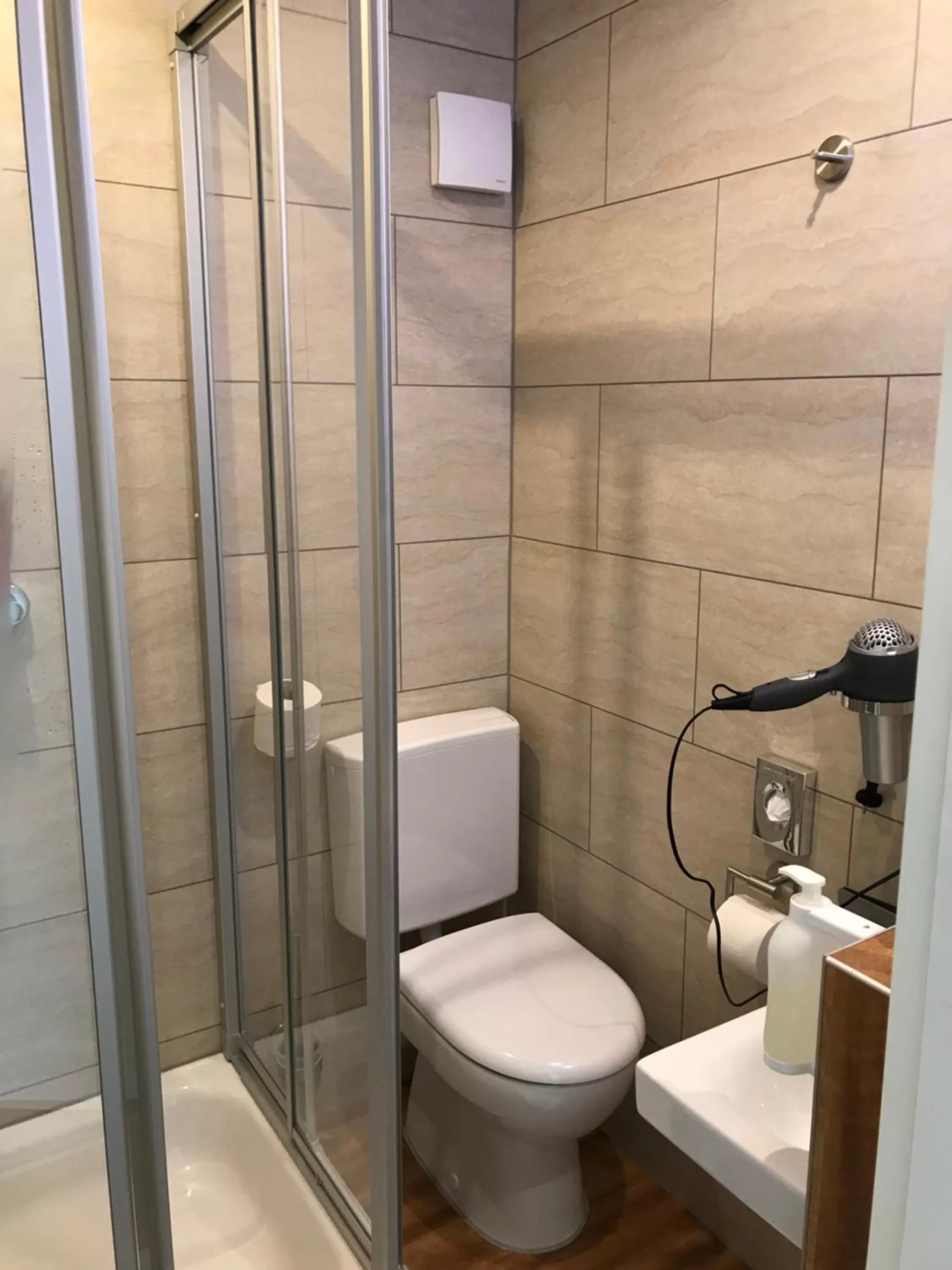 Shower in Hotel Hartl's Lindenmühle