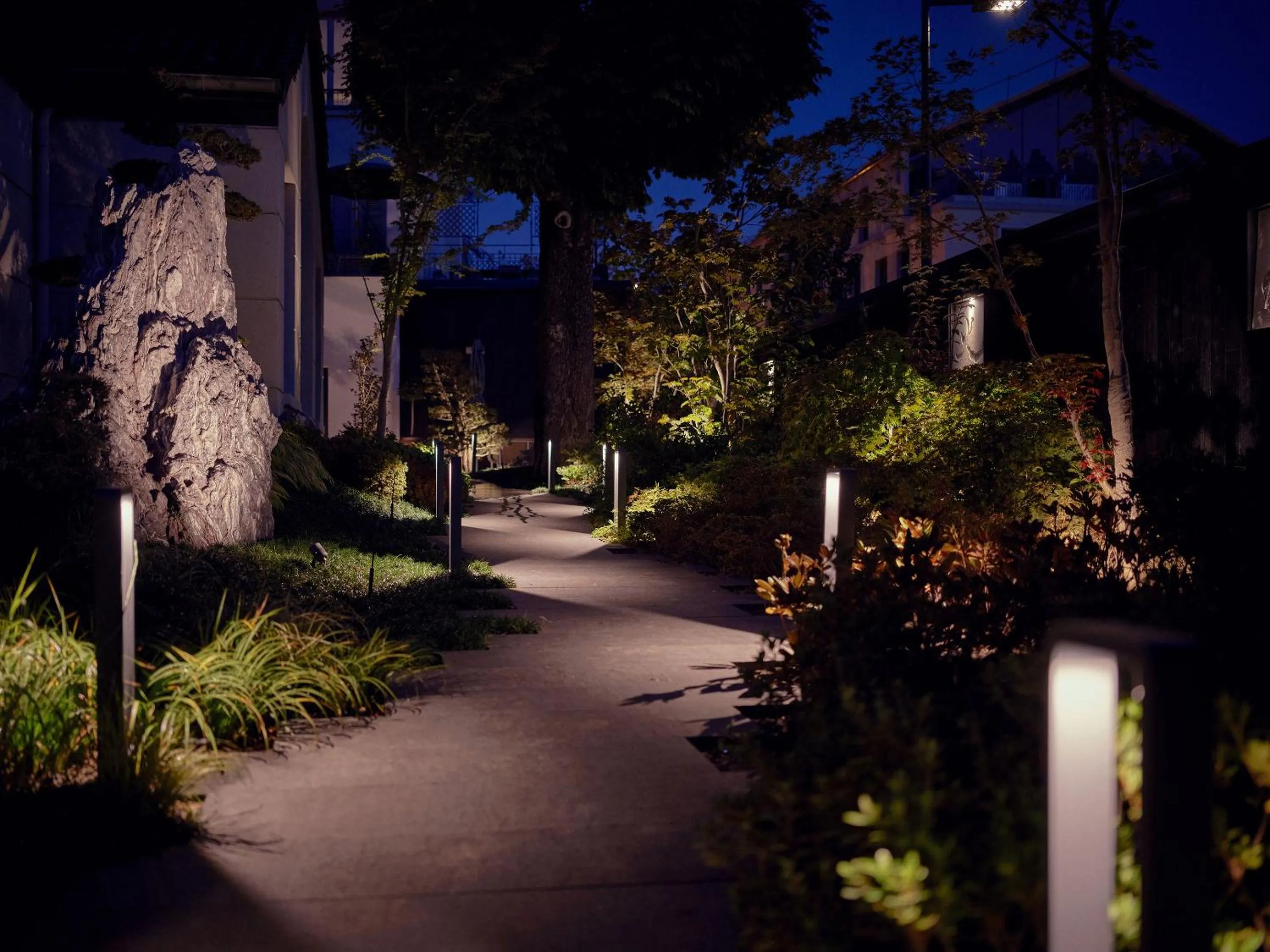 Night in La Pyramide - Maison Henriroux