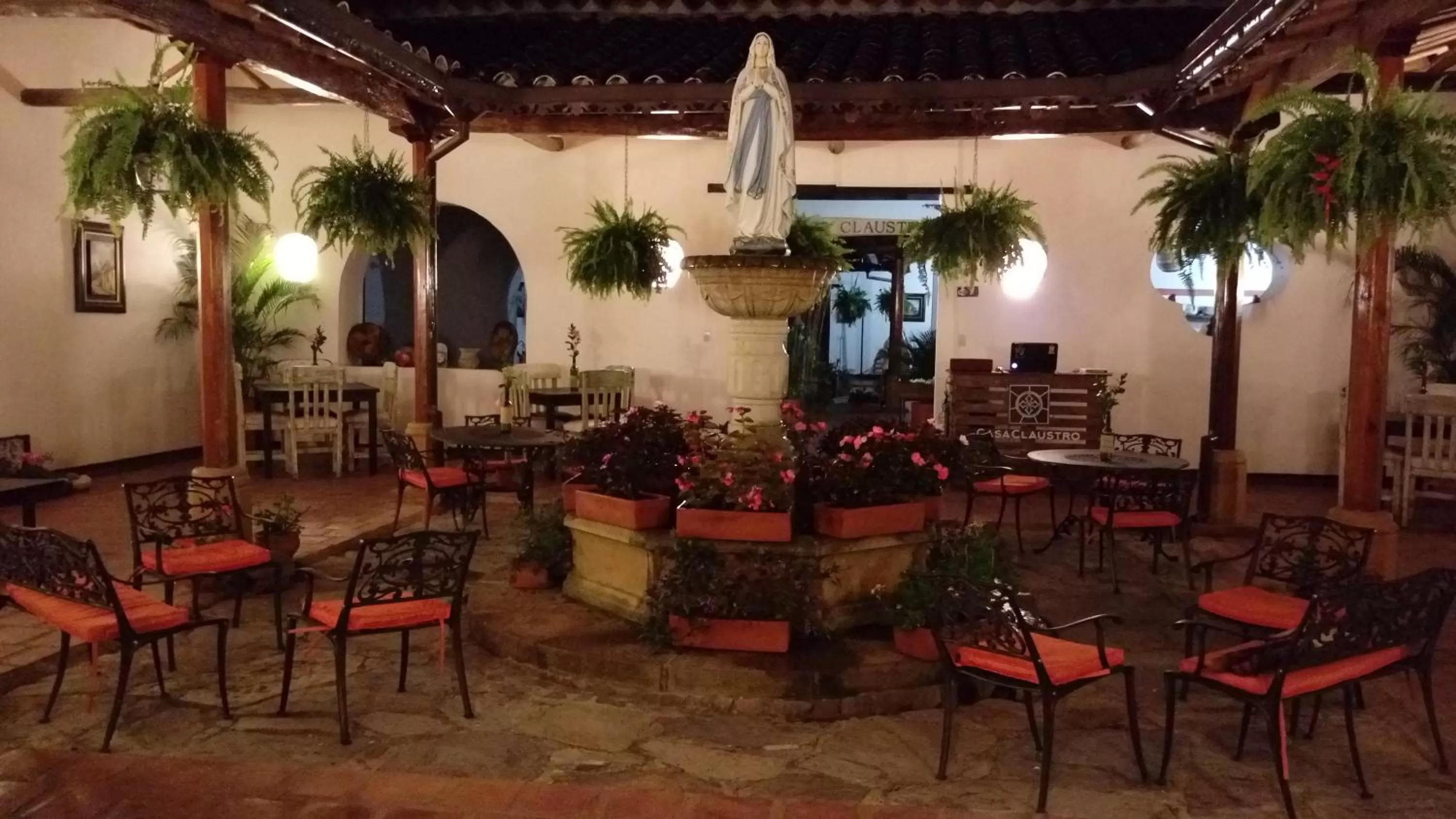 Restaurant/Places to Eat in Hotel Casa Claustro De Zapatoca