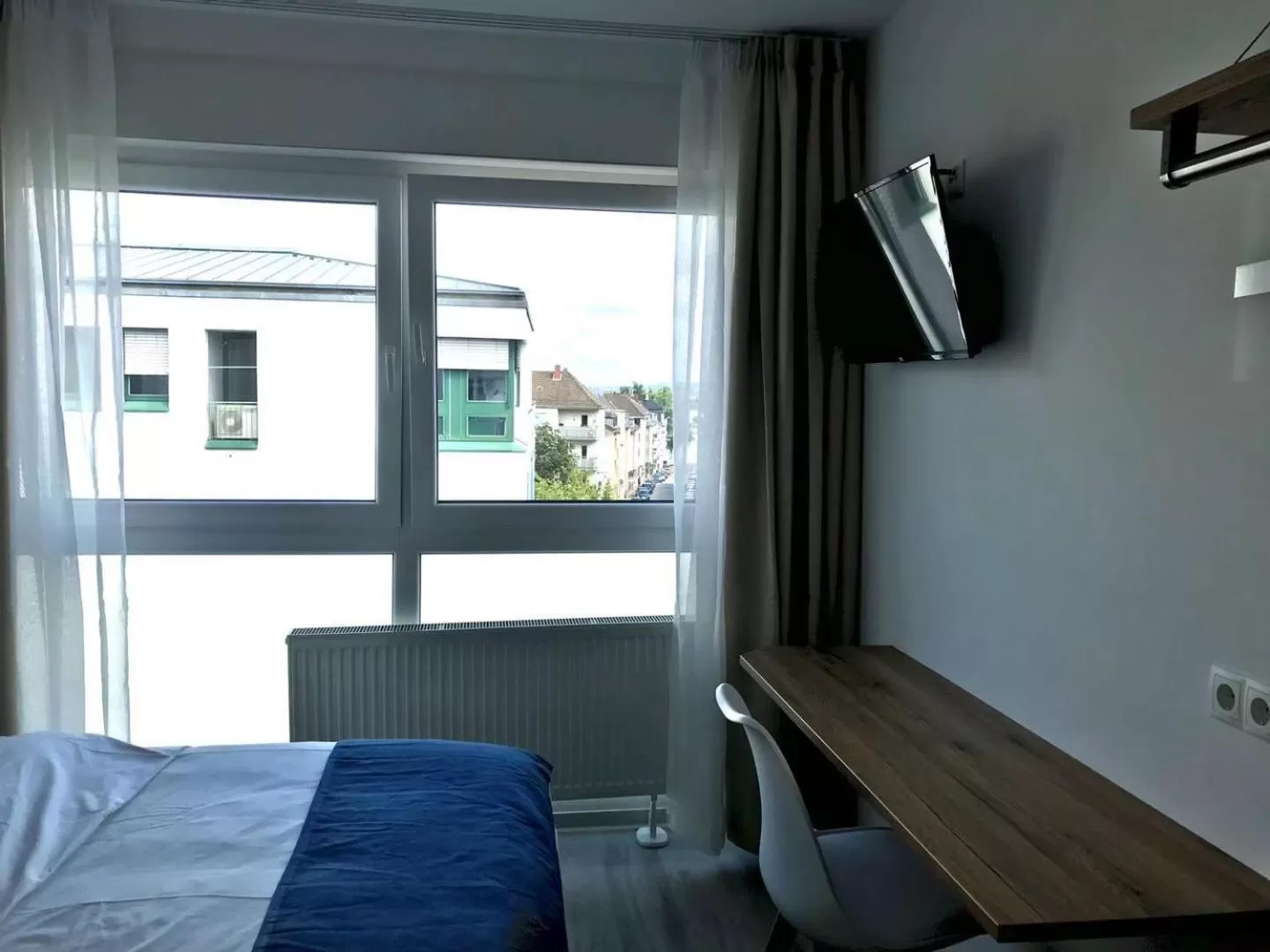 City view, Bed in Hotel 83