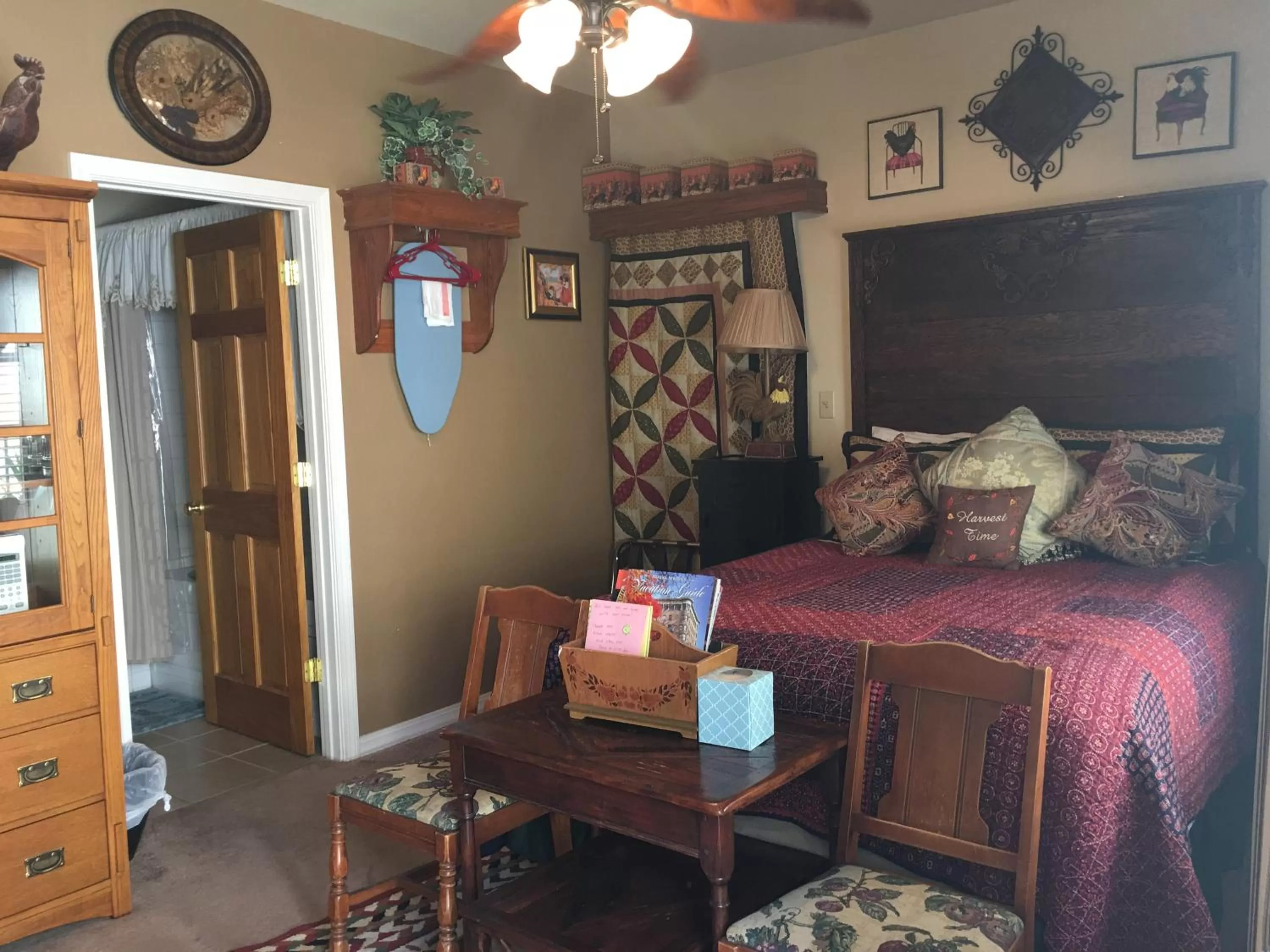 Bed in All Seasons Inn