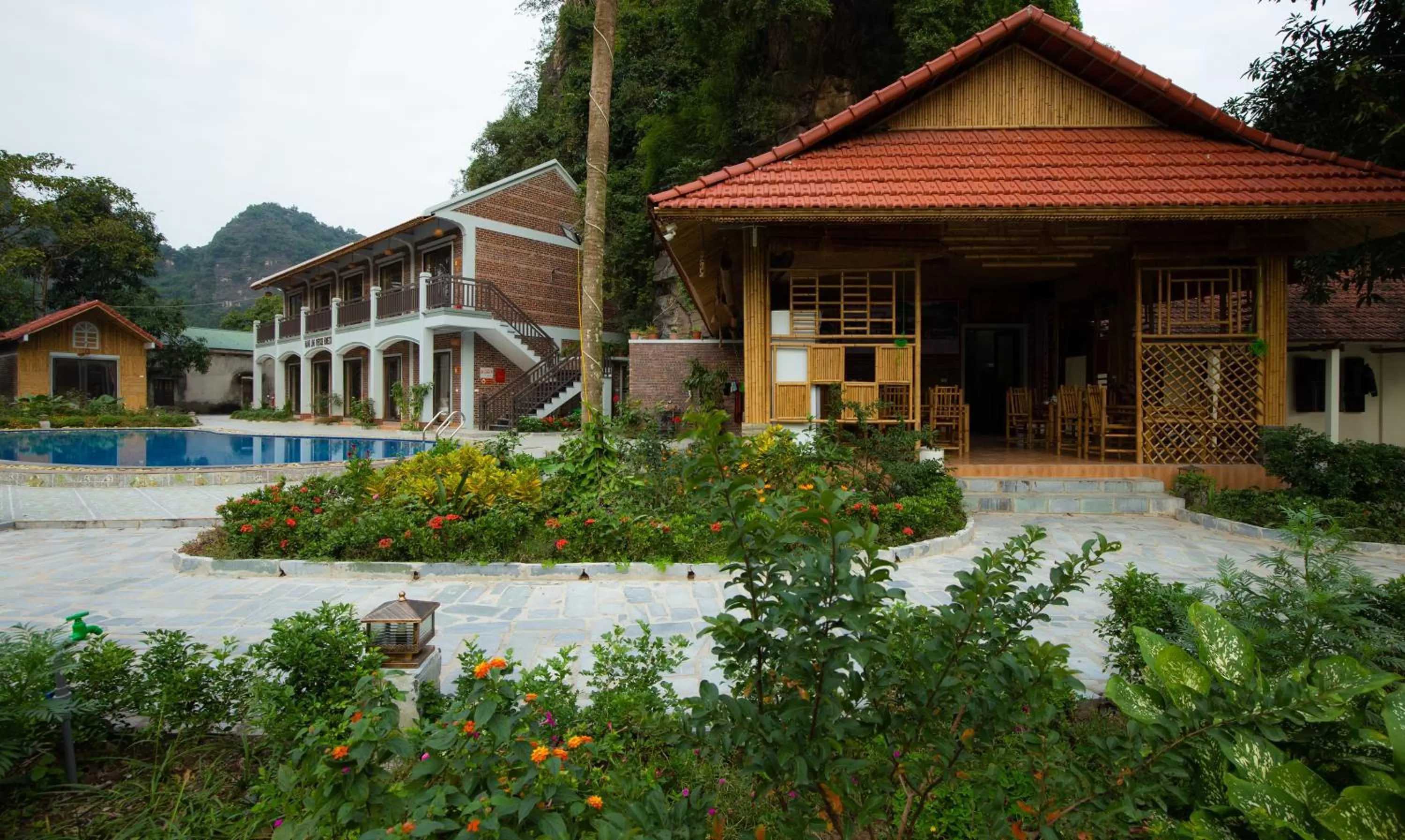 Property Building in HoangLong Riverside Homestay