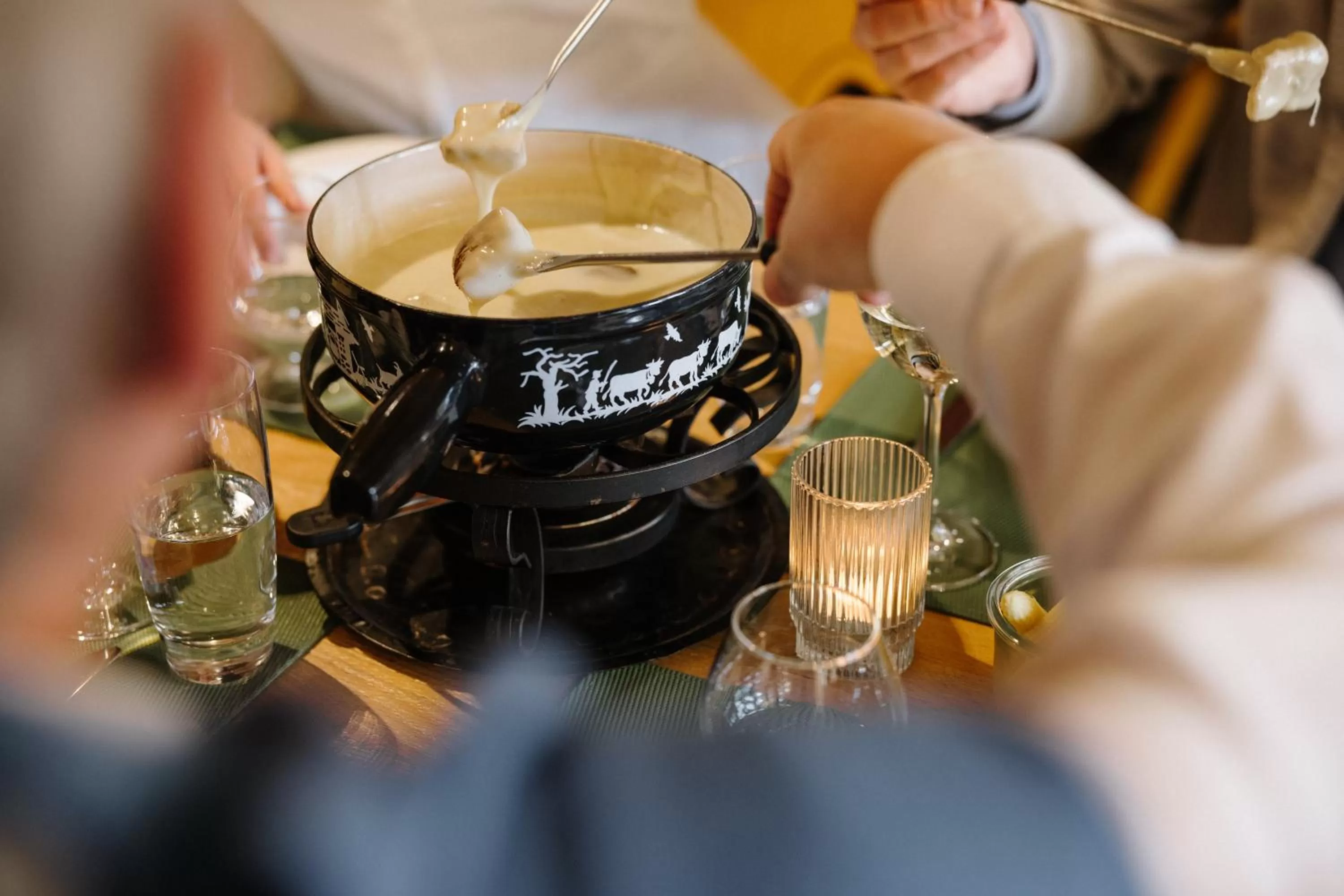 Food and drinks in Adler Adelboden