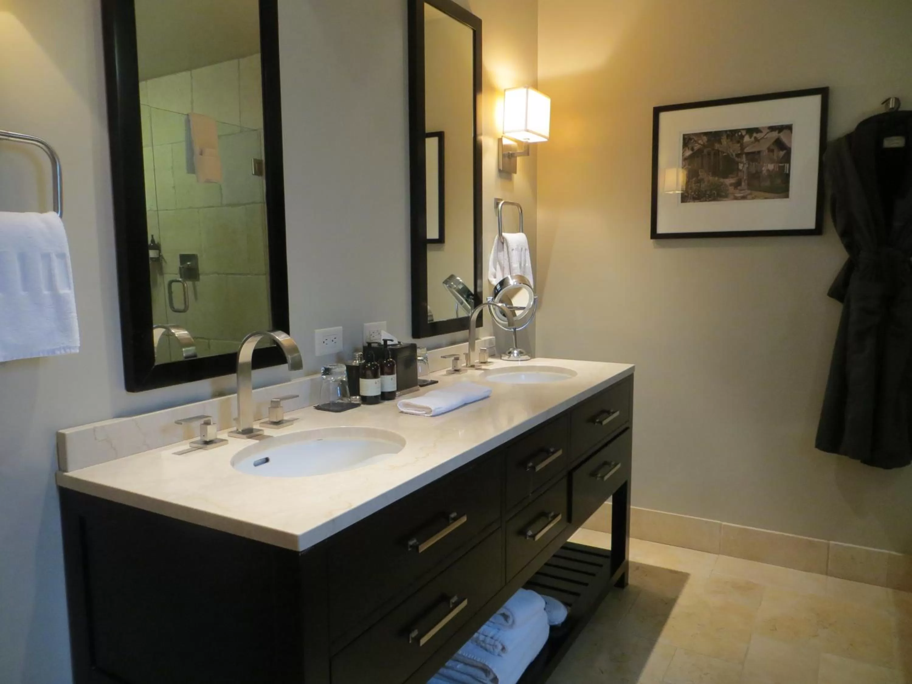 Bathroom in North Block Hotel