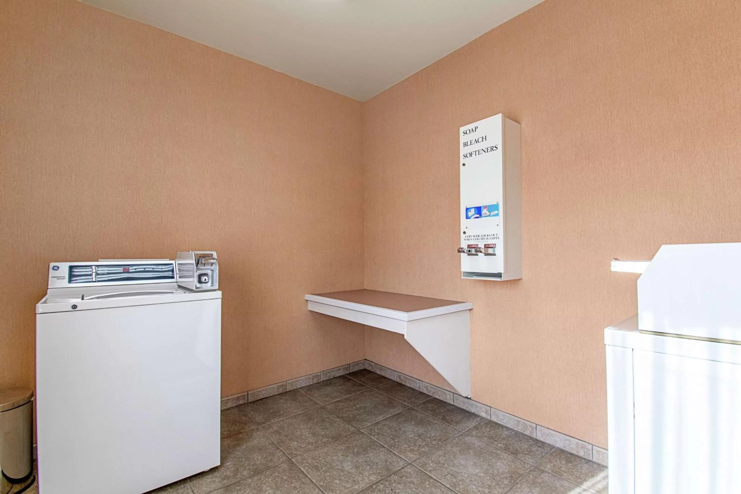 Lobby or reception in Hampton Inn Pine Grove