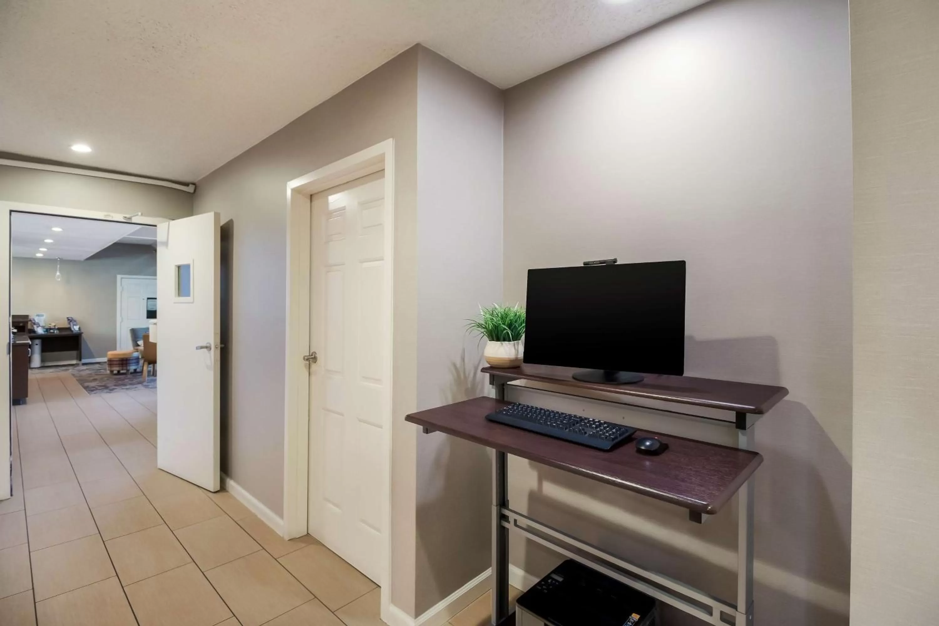 Business facilities in Sonesta ES Suites Huntington Beach Fountain Valley