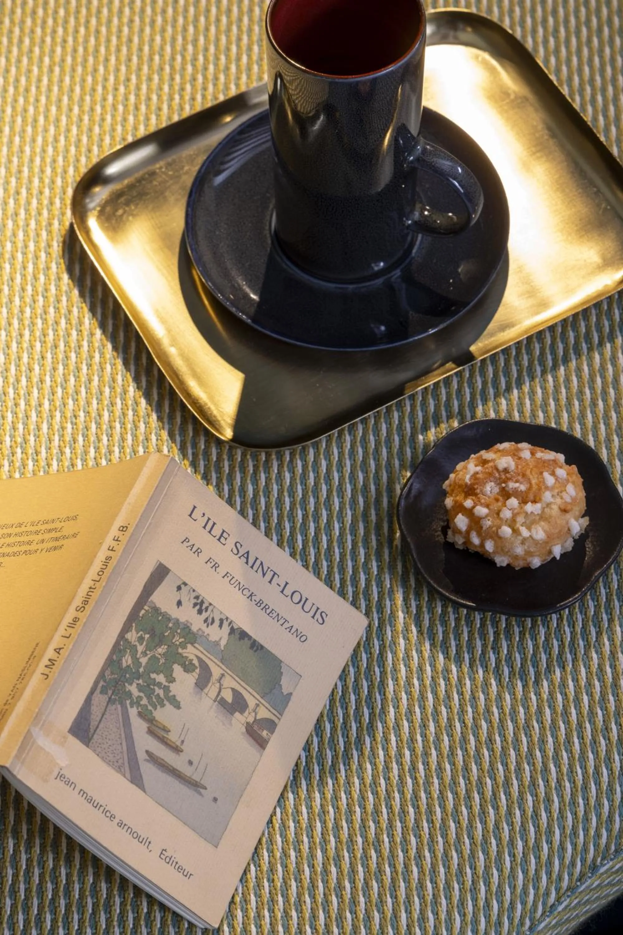 Food and drinks in Hotel L de Lutece - Notre-Dame