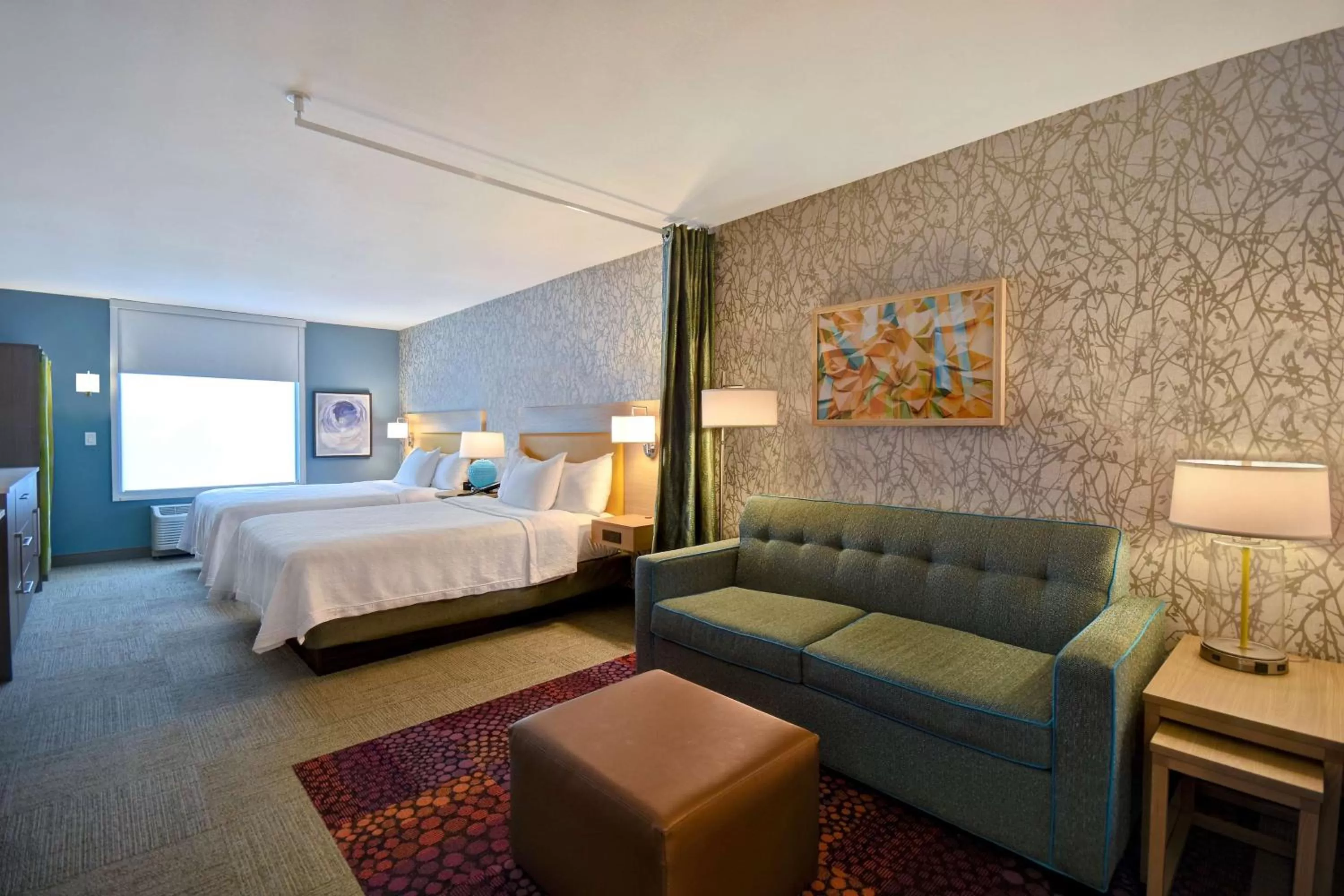 Living room, Bed in Home2 Suites Eau Claire South, Wi