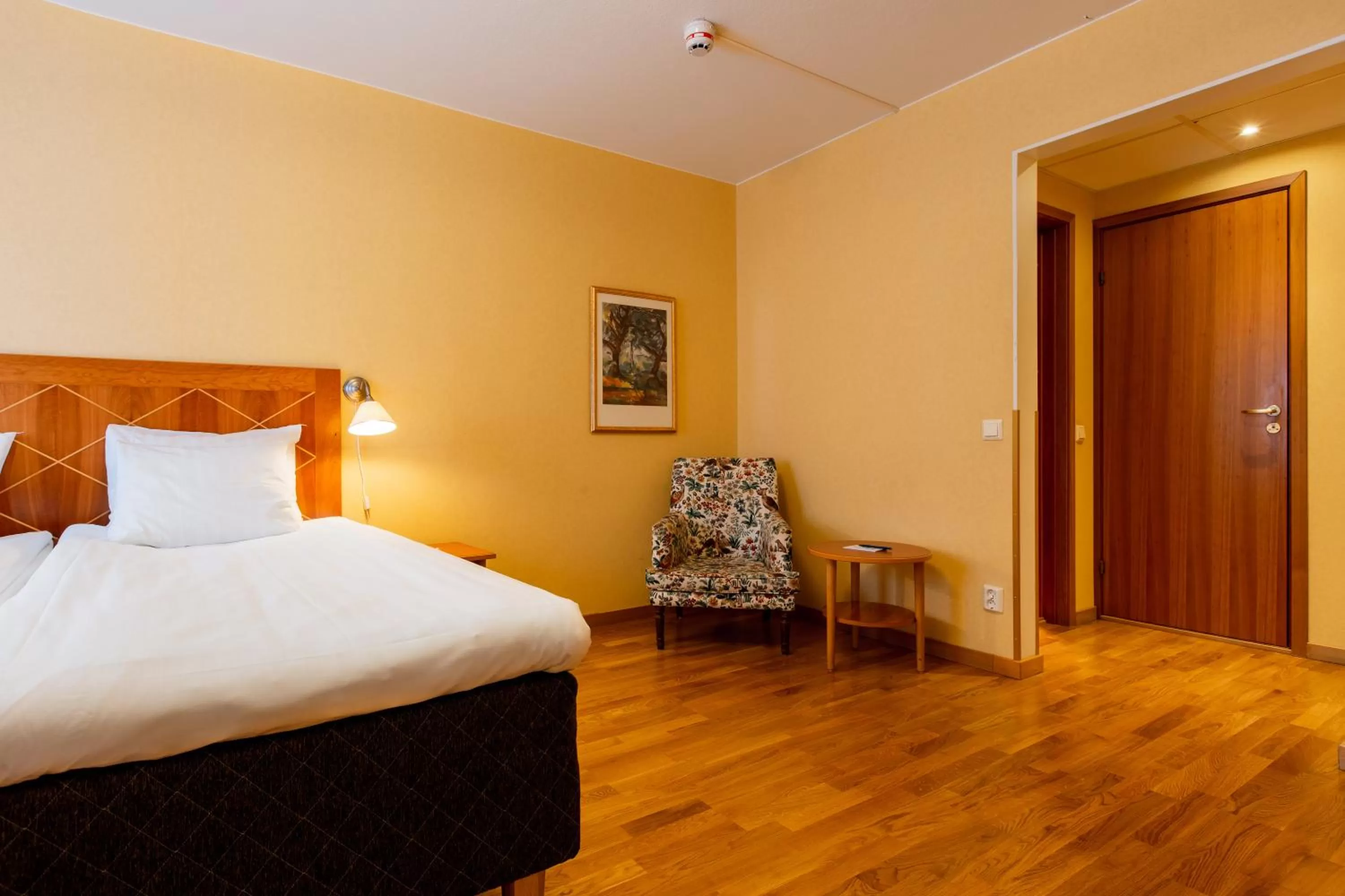 Photo of the whole room, Bed in Best Western Hotel Esplanade