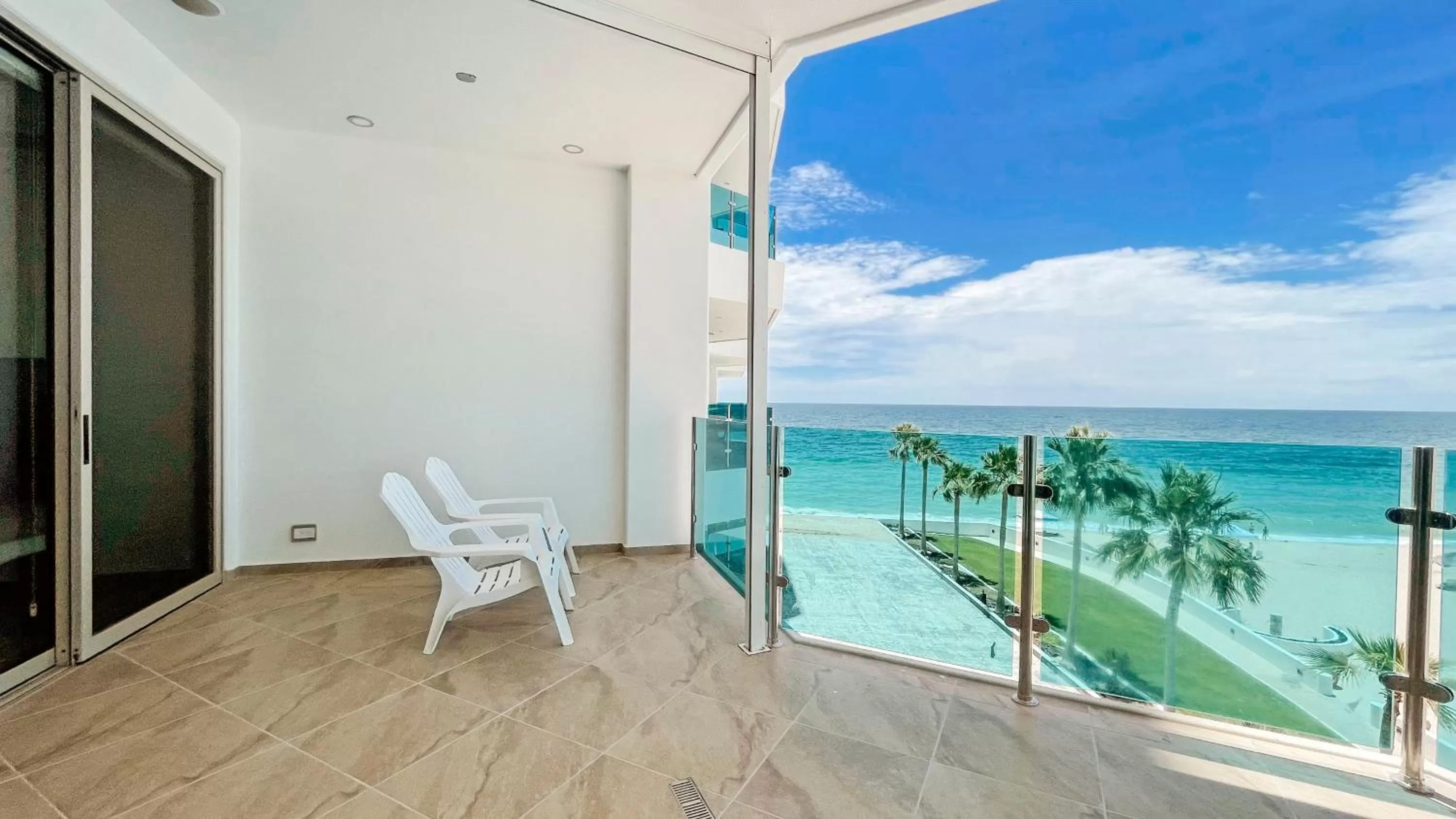 Esmeralda Beach Resort