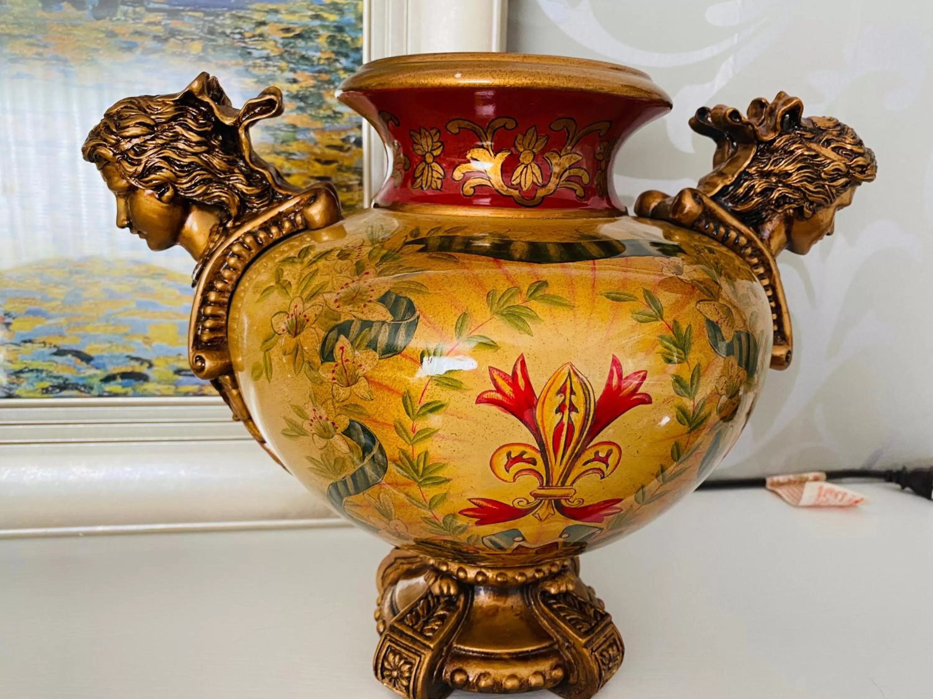 Decorative detail in Serenity