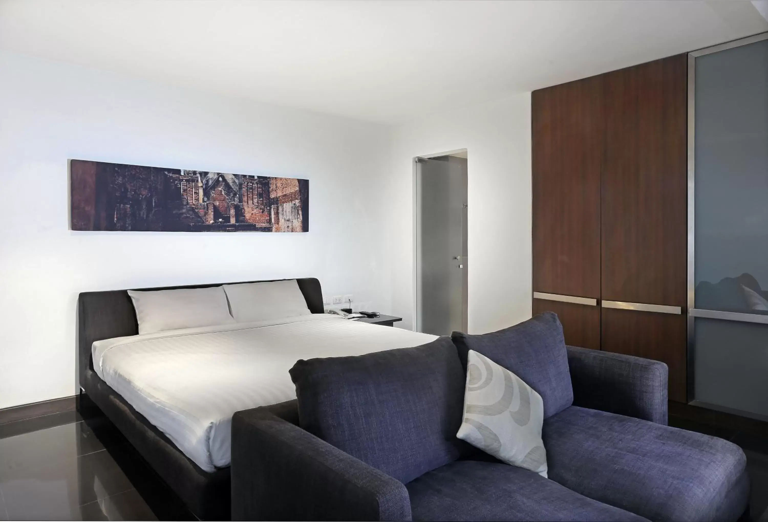 Grand Deluxe Double Room in S33 Compact Sukhumvit Hotel Grand Deluxe Double Room in S33 Compact Sukhumvit Hotel