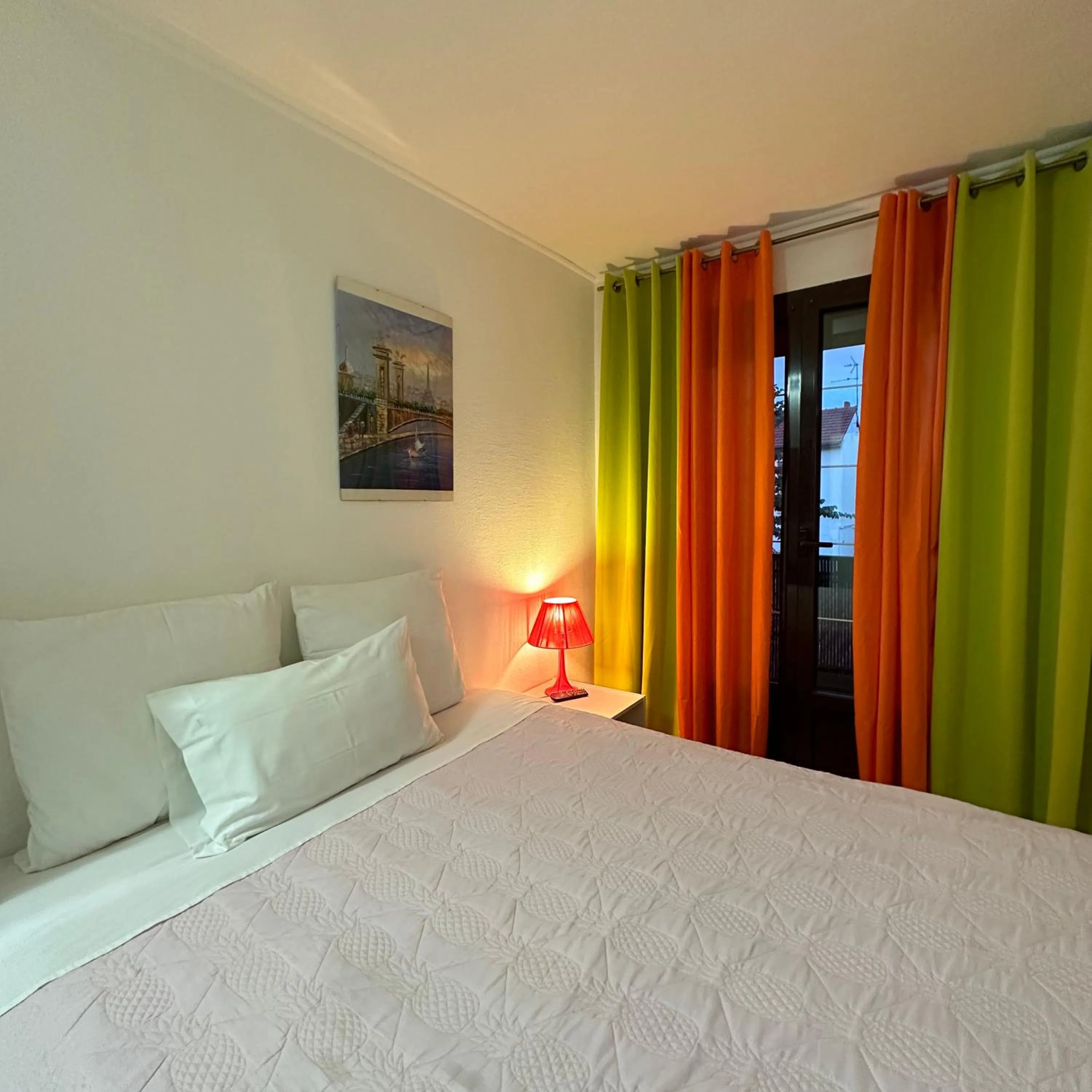 Bed in Hotel Paris Star