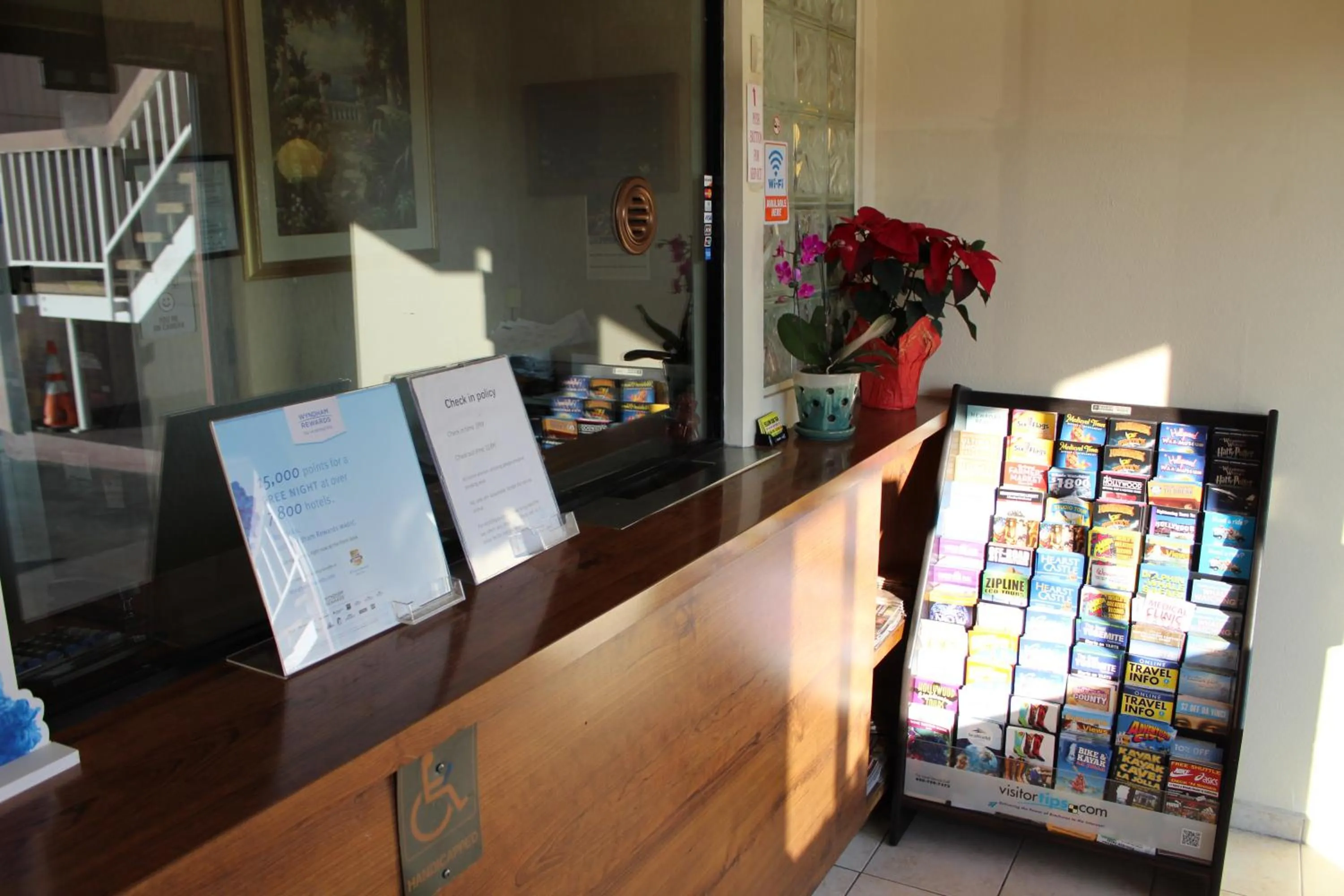 Lobby or reception in Travelodge by Wyndham Buena Park