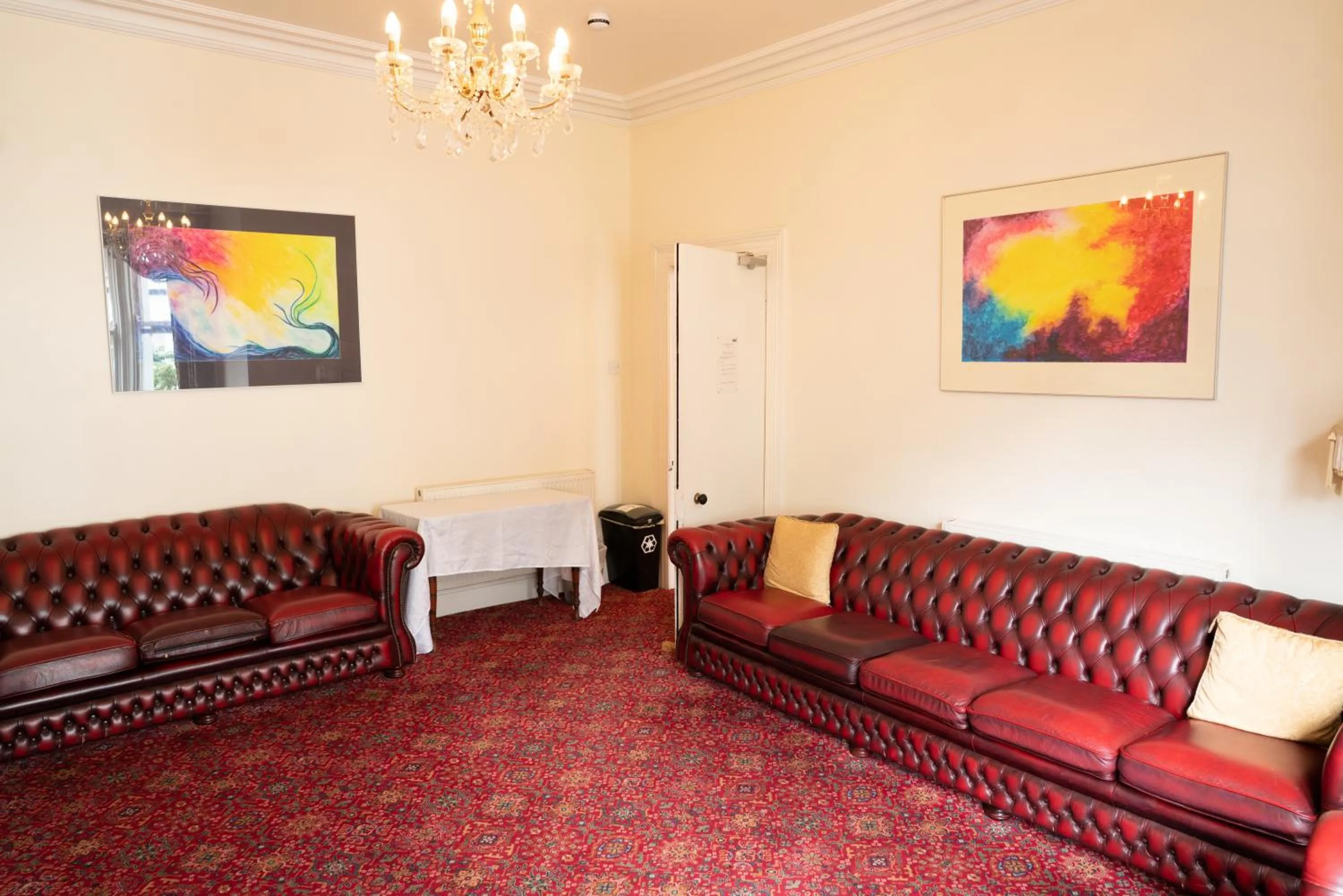 Lounge or bar in Llandudno Hostel