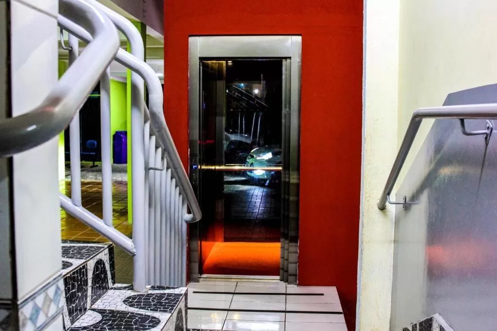 elevator in Visk Palace Hotel e Restaurante