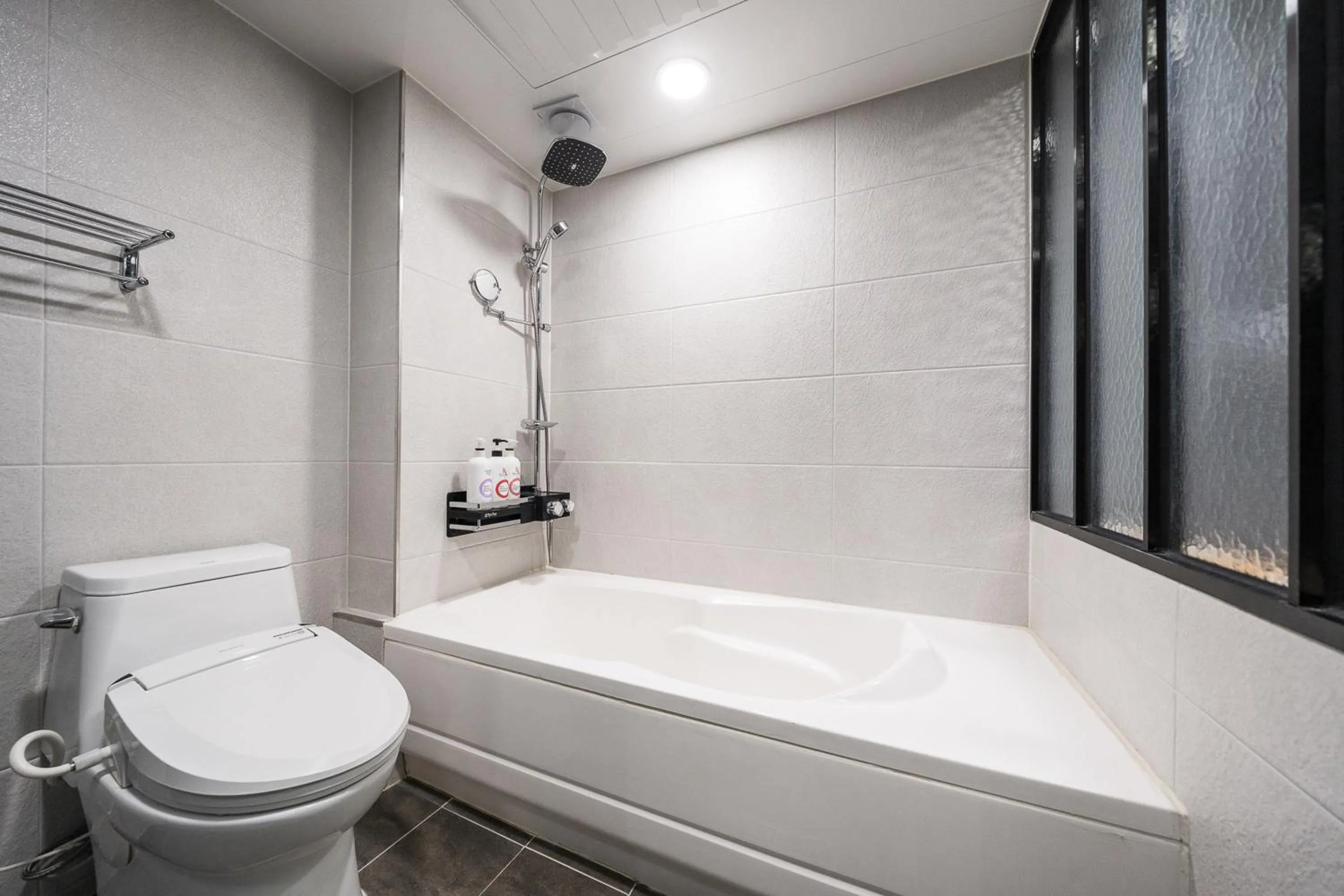 Bathroom in Malu Hotel Suwon