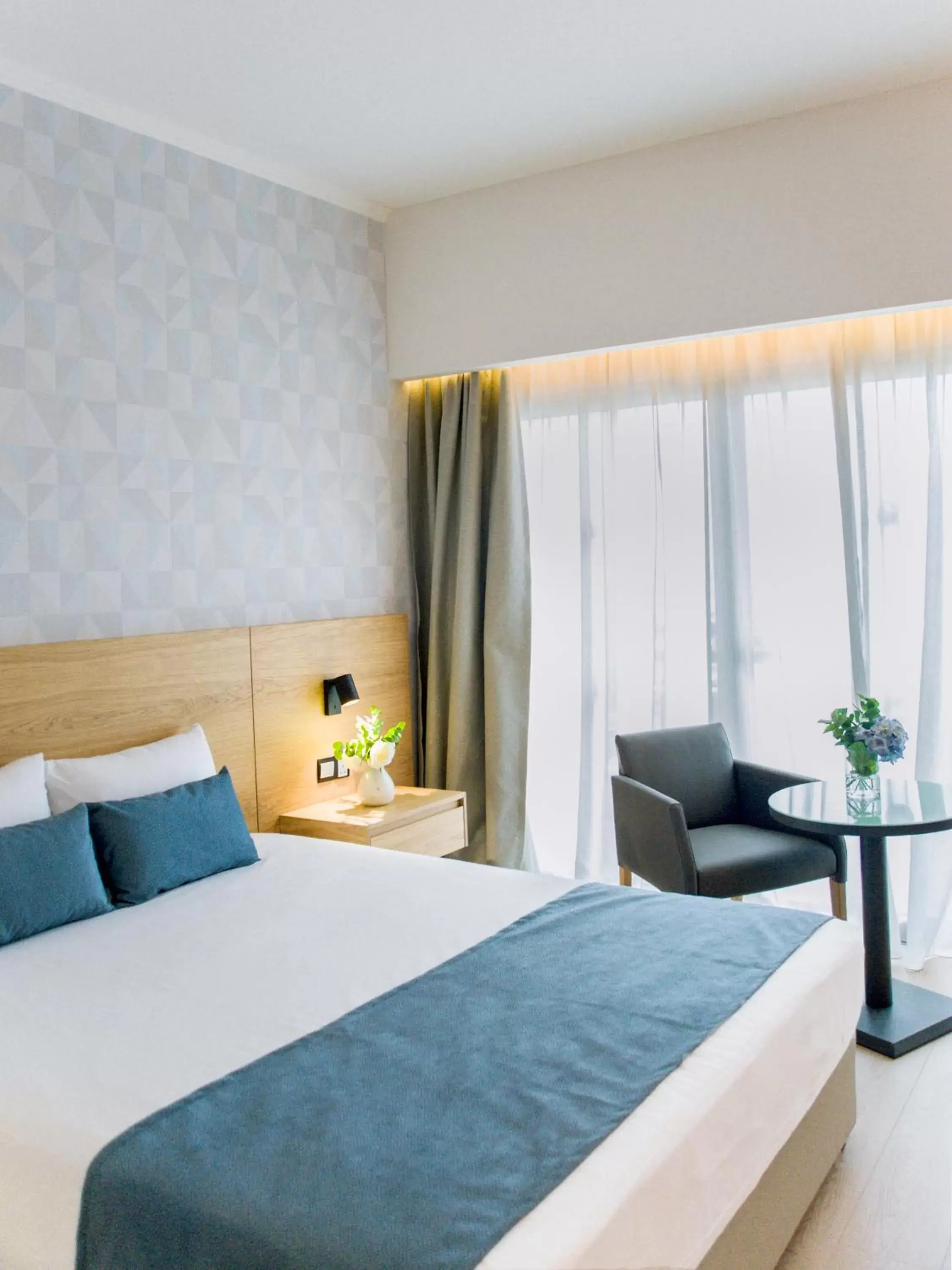 Executive Double or Twin Room - single occupancy in Ajax Hotel Executive Double or Twin Room - single occupancy in Ajax Hotel