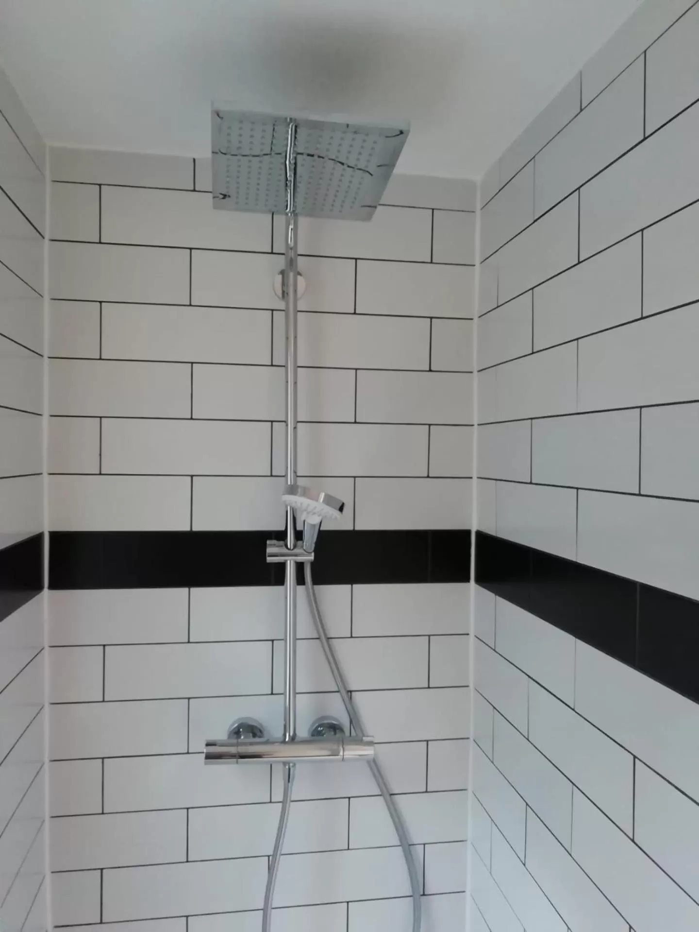 Shower in Super central in Brussels