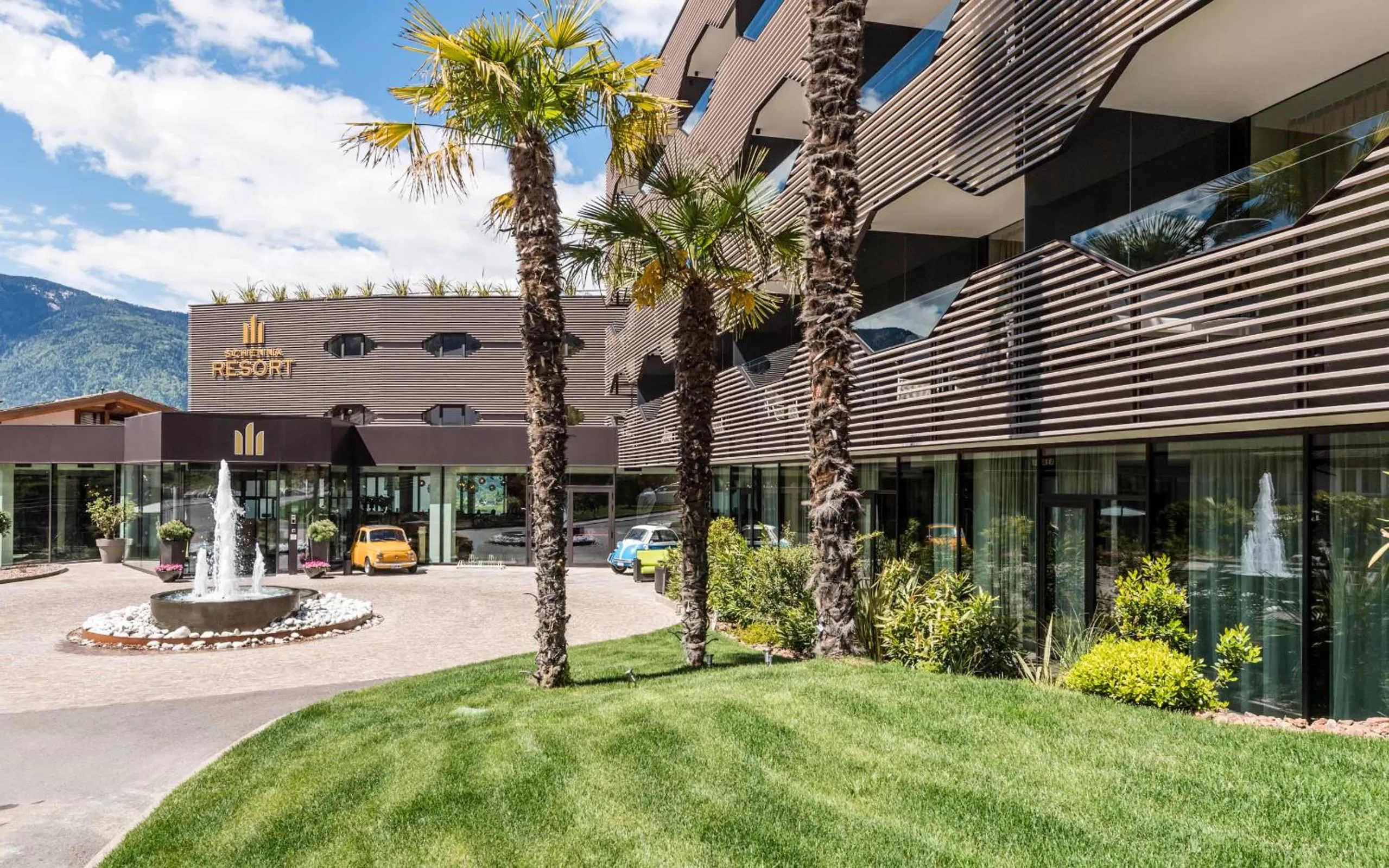Facade/entrance in Hotel Rosengarten (Schenna Resort)