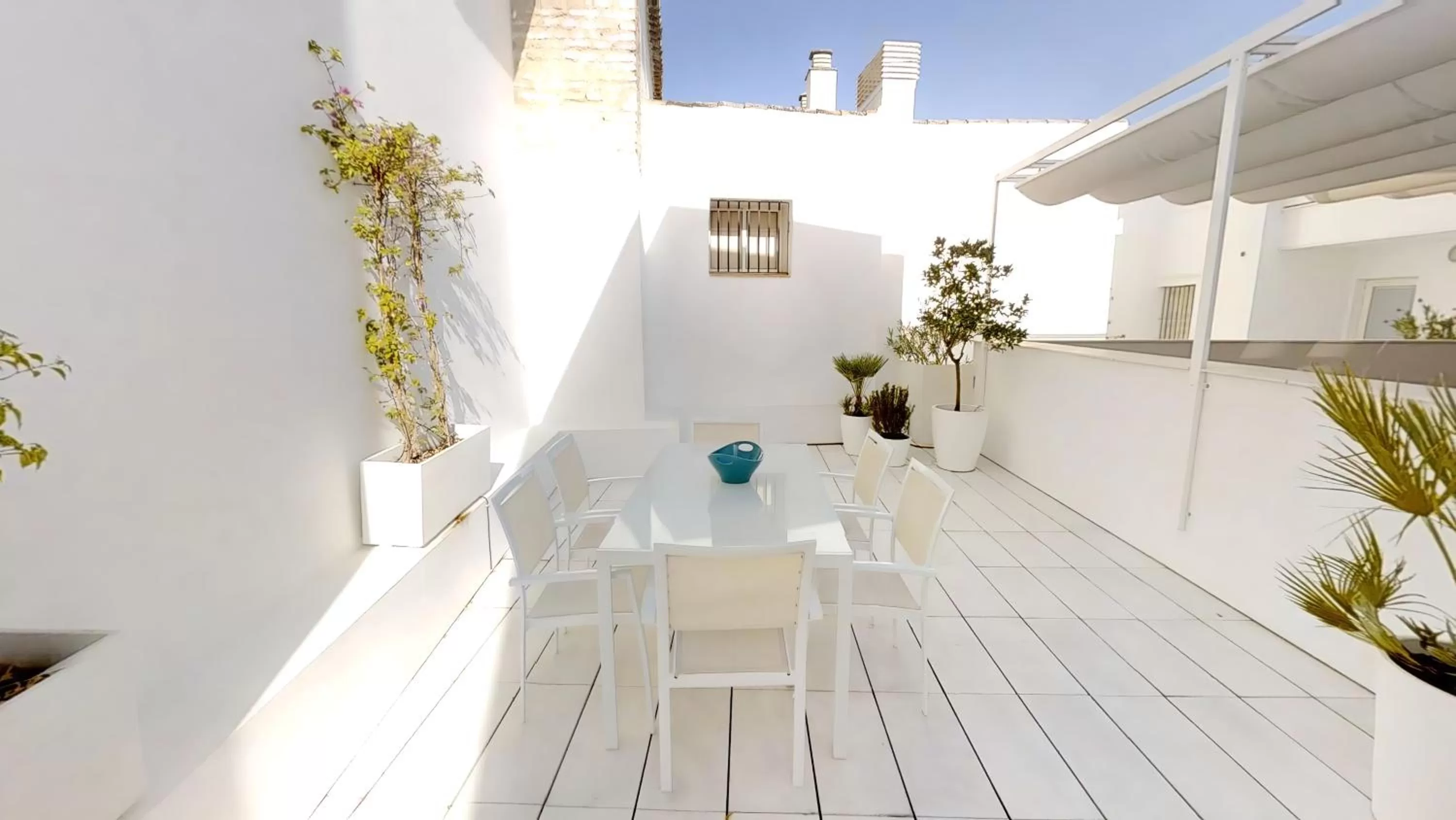1 Bedroom Apartment with Terrace - Duplex in Numa Seville Jondo