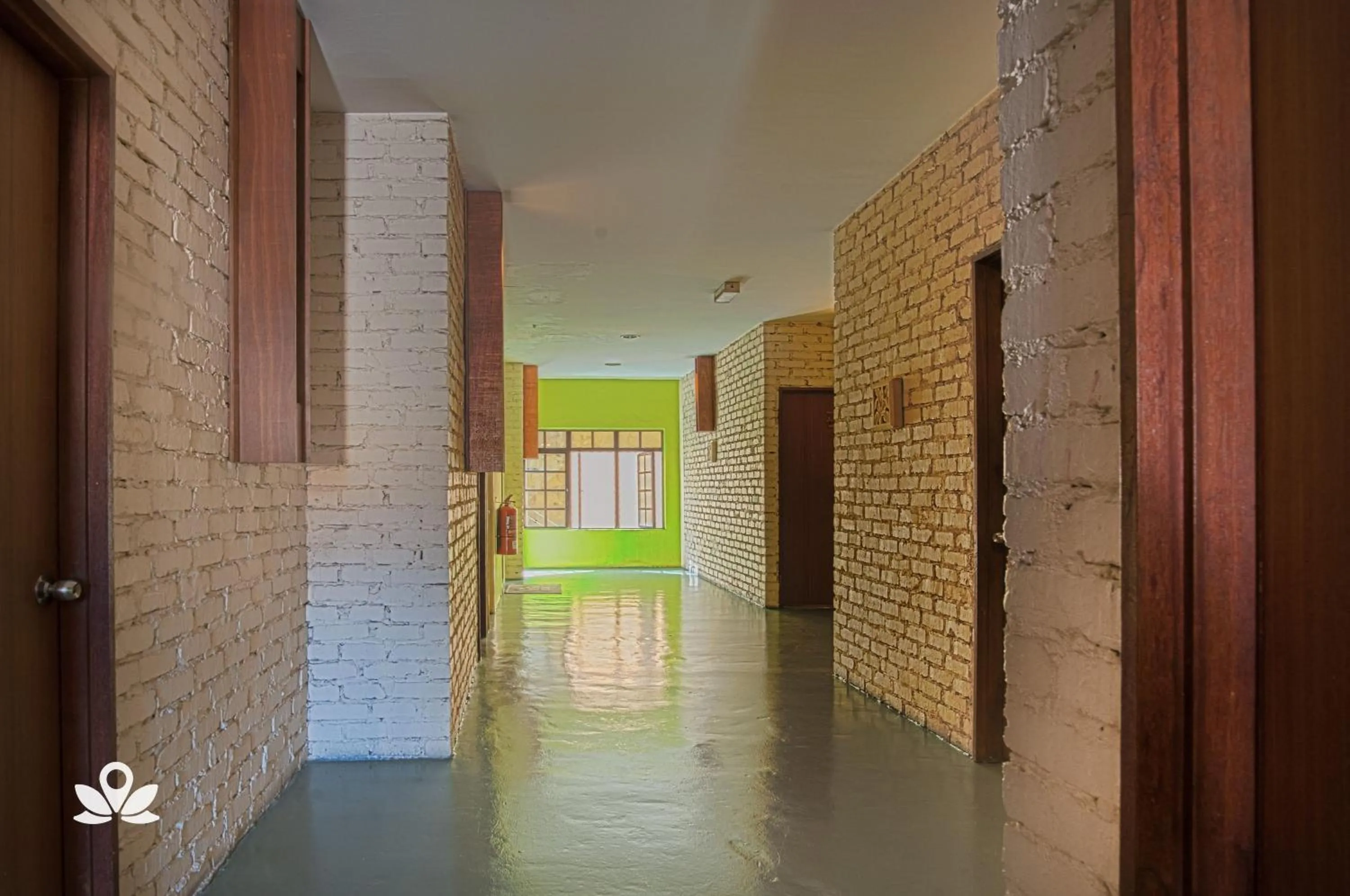 Lobby or reception in The Explorers Guesthouse and Hostel