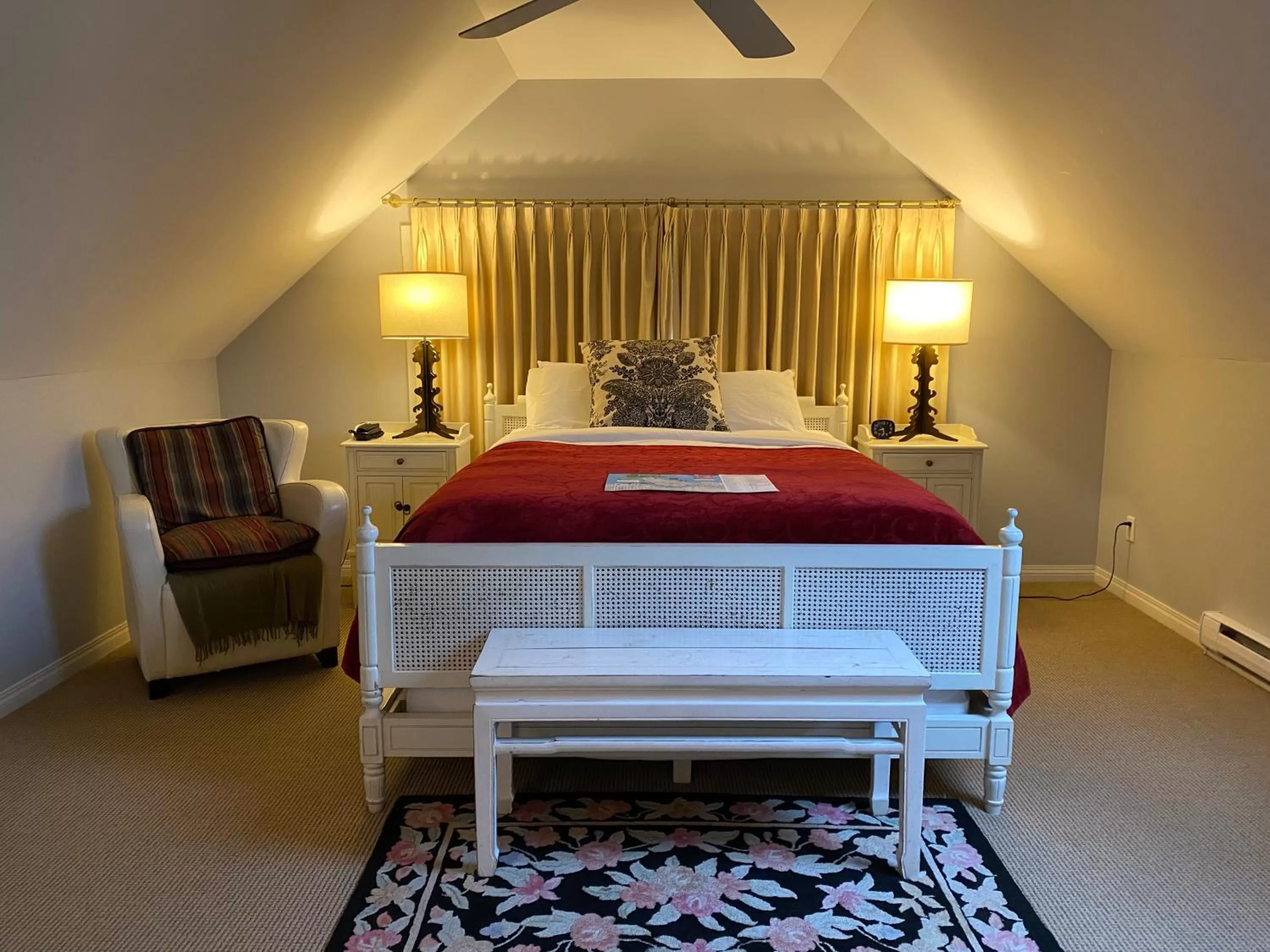 Bed in Barclay House Bed and Breakfast