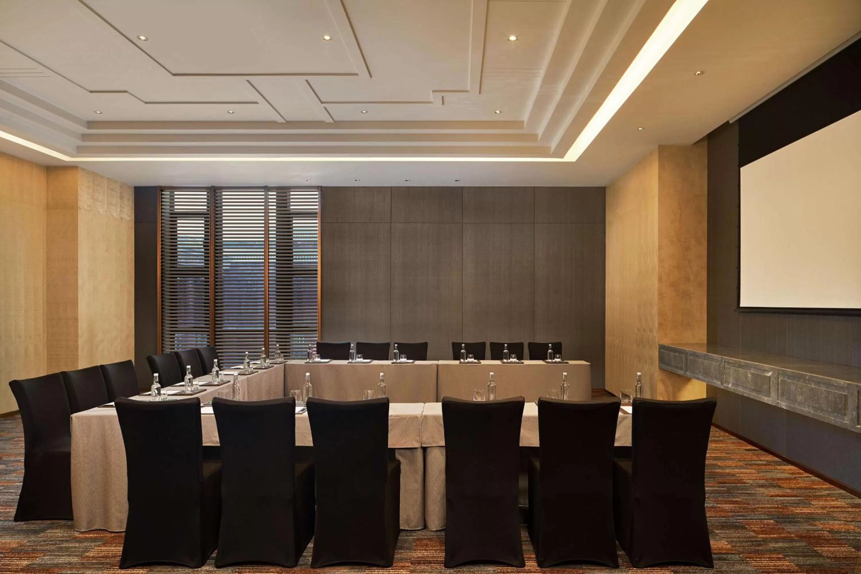 Meeting/conference room in Conrad Tianjin