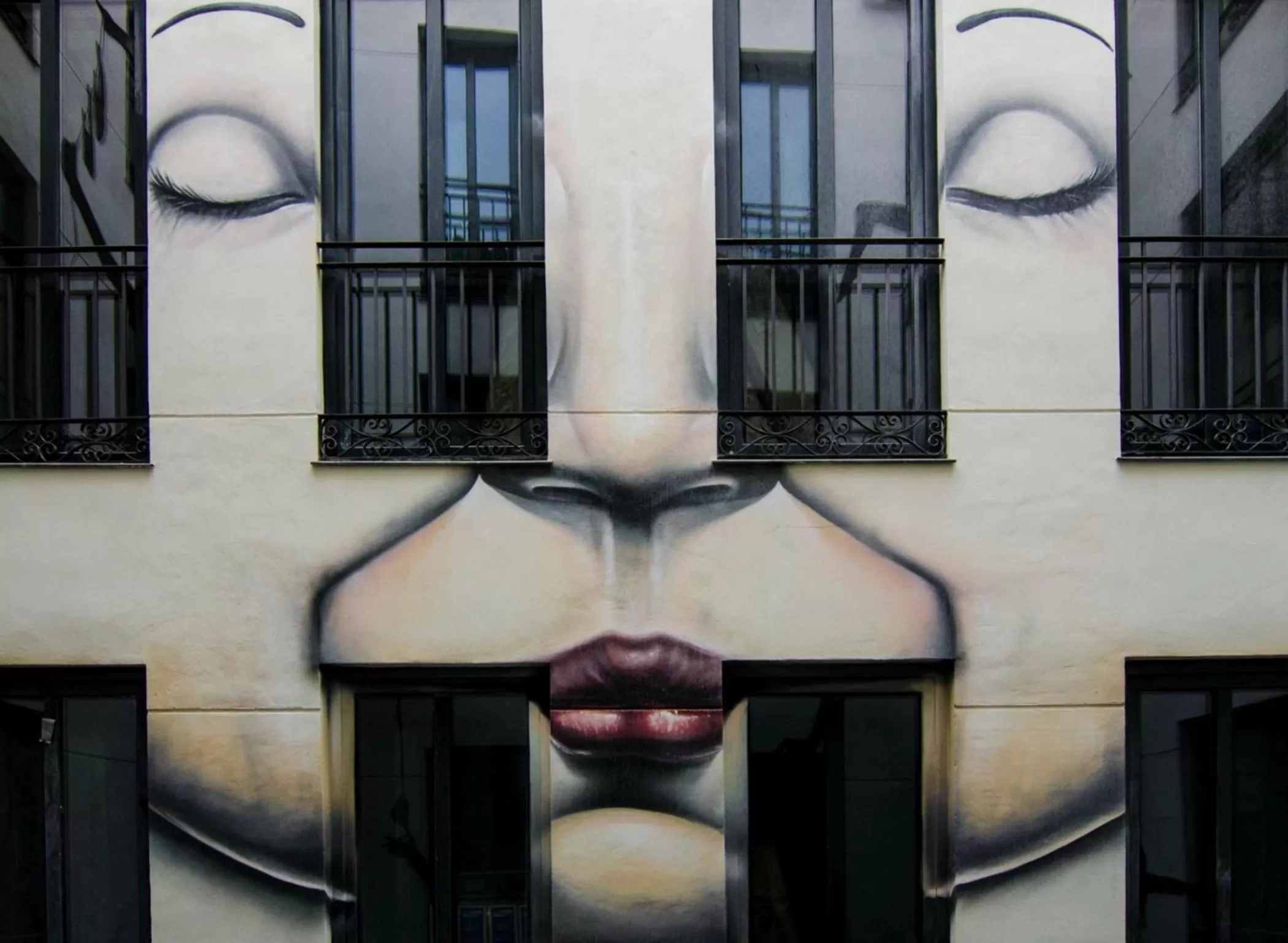 Property building in One Shot Recoletos