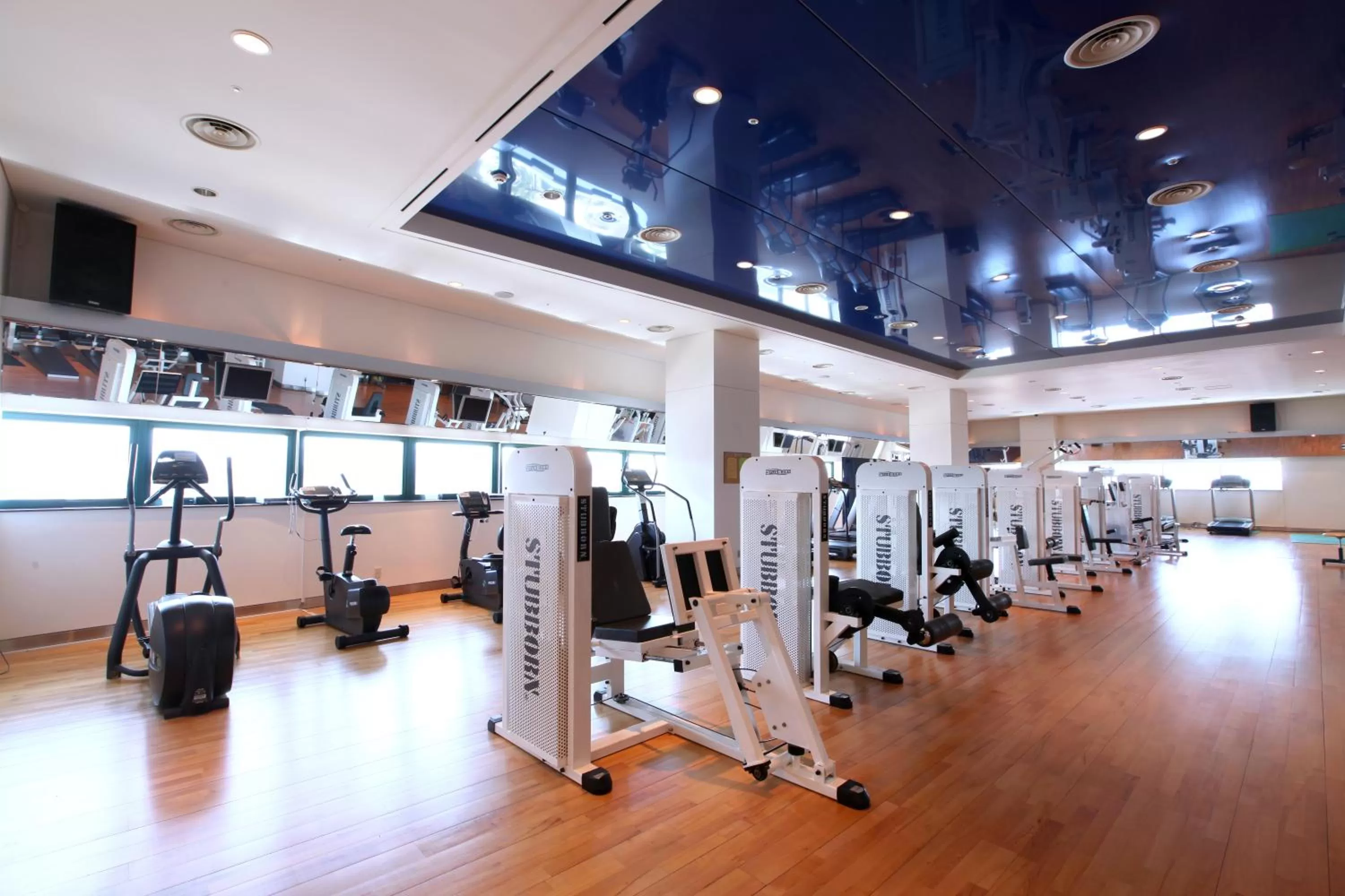 Fitness centre/facilities in Ramada Plaza by Wyndham Jeju Ocean Front