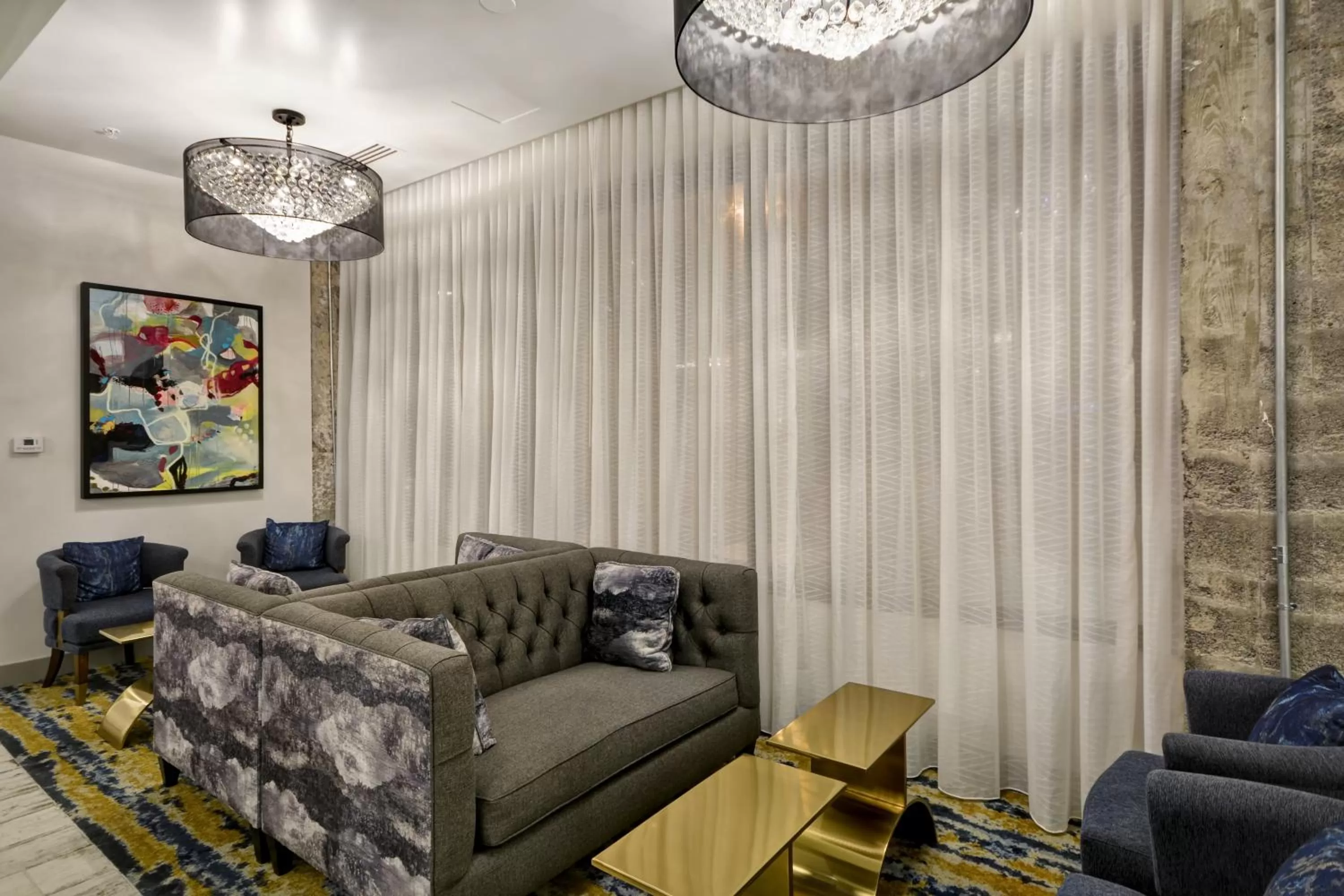 Lobby or reception, Bed in Hotel Indigo Kansas City - The Crossroads by IHG