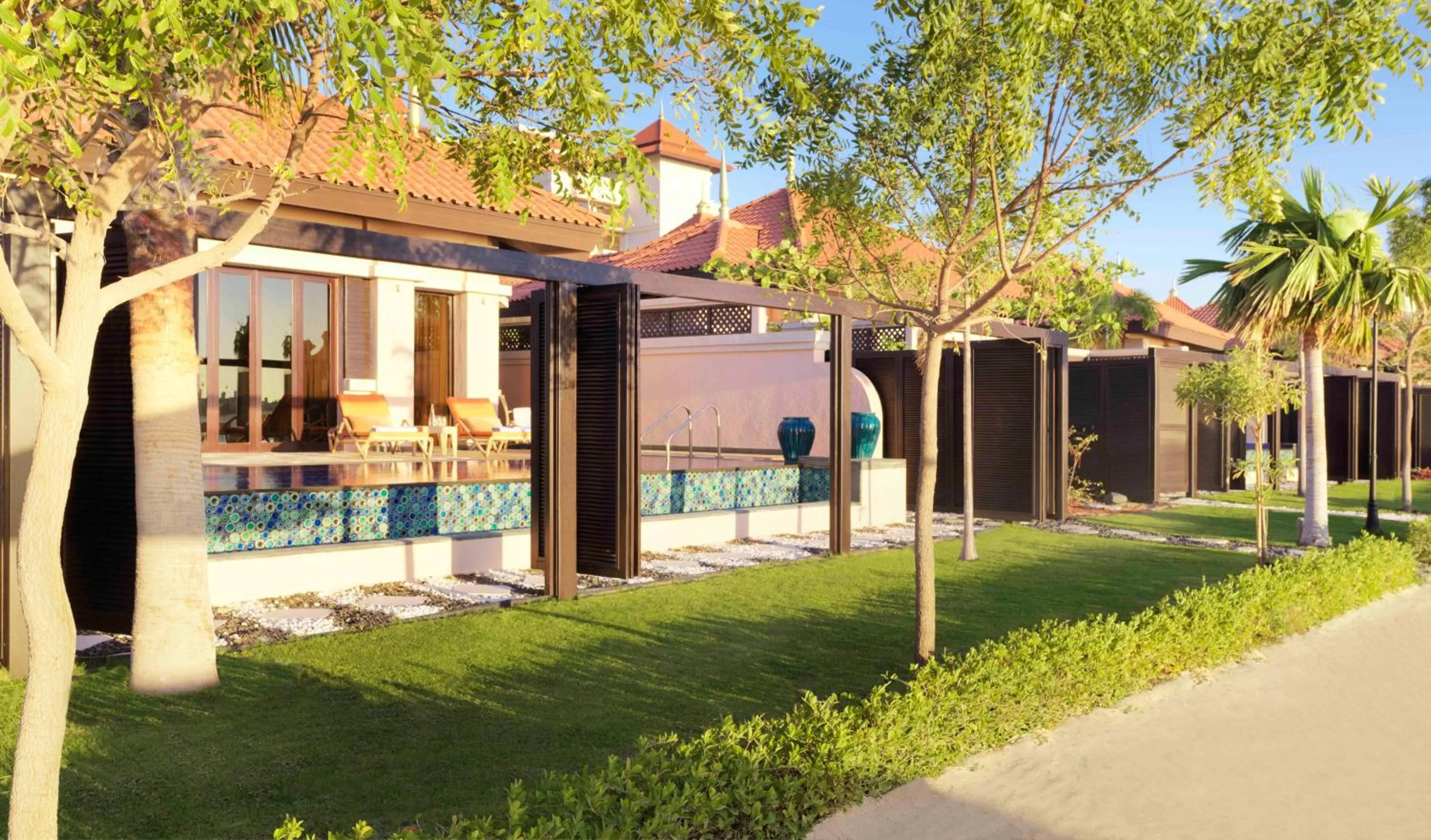 Garden in Anantara The Palm Dubai Resort