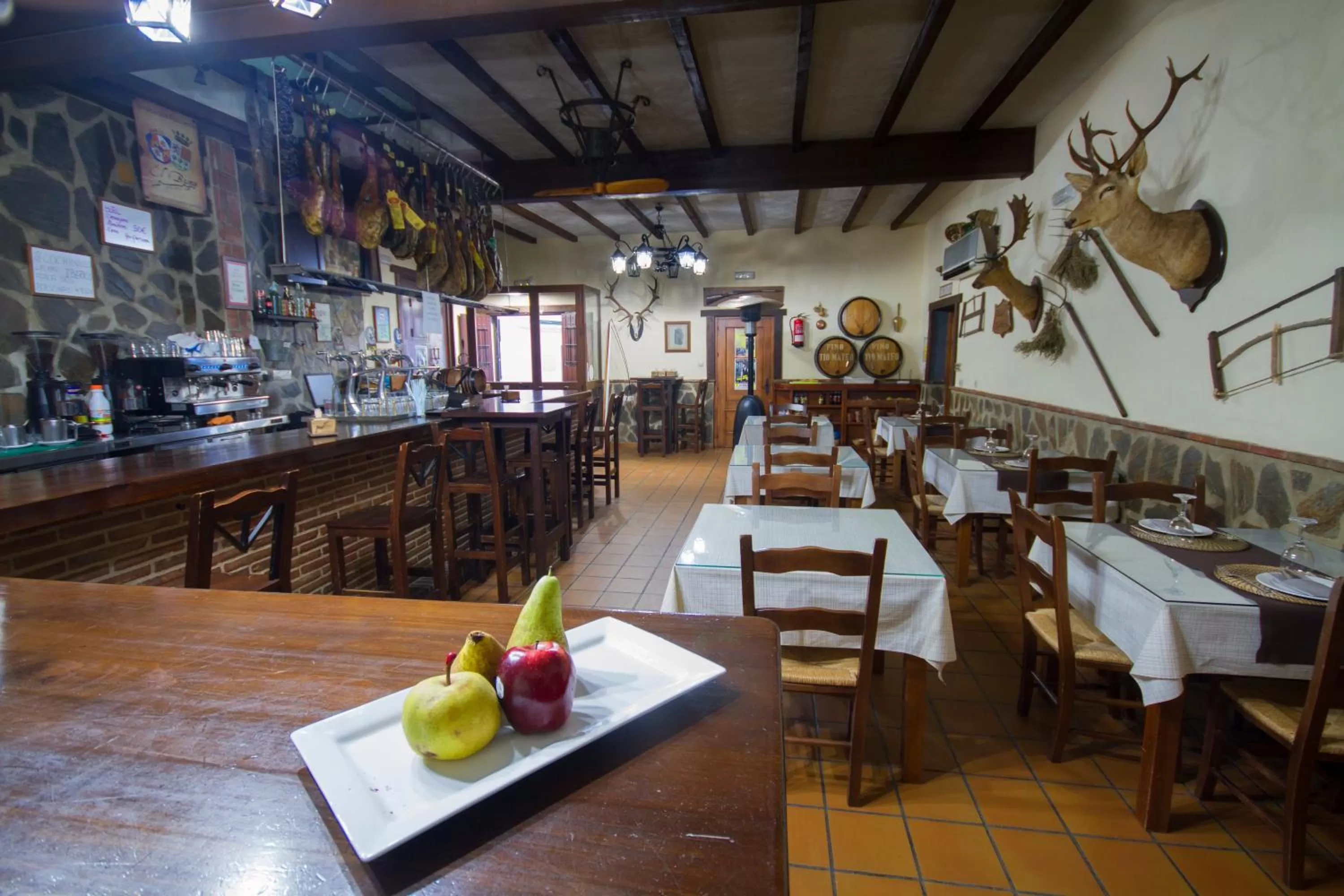 Restaurant/Places to Eat in Hotel El Tabanco